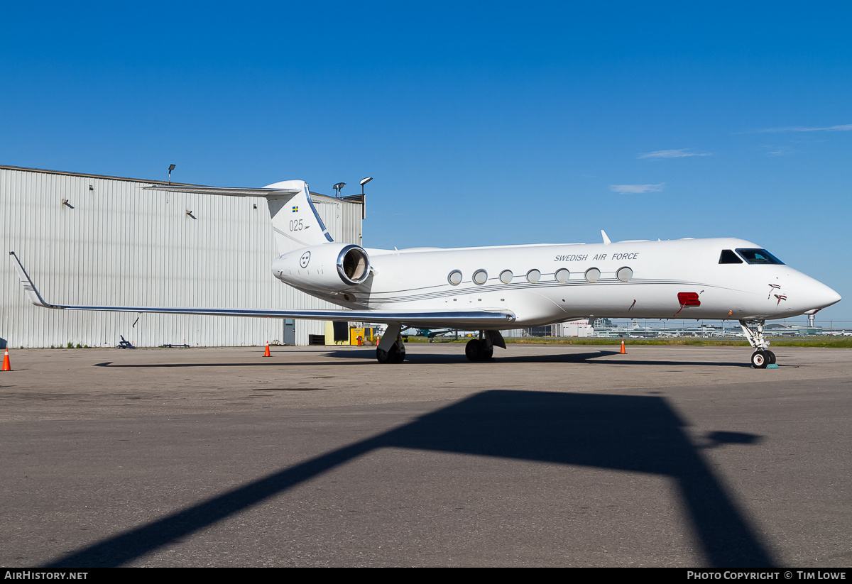 Aircraft Photo of 102005 | Gulfstream Aerospace Tp102D Gulfstream V (G-V-SP) | Sweden - Air Force | AirHistory.net #515817