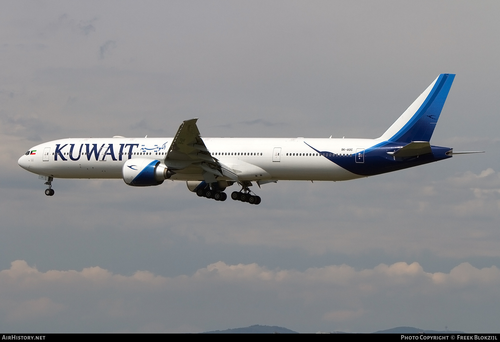 Aircraft Photo of 9K-AOC | Boeing 777-300/ER | Kuwait Airways | AirHistory.net #515823