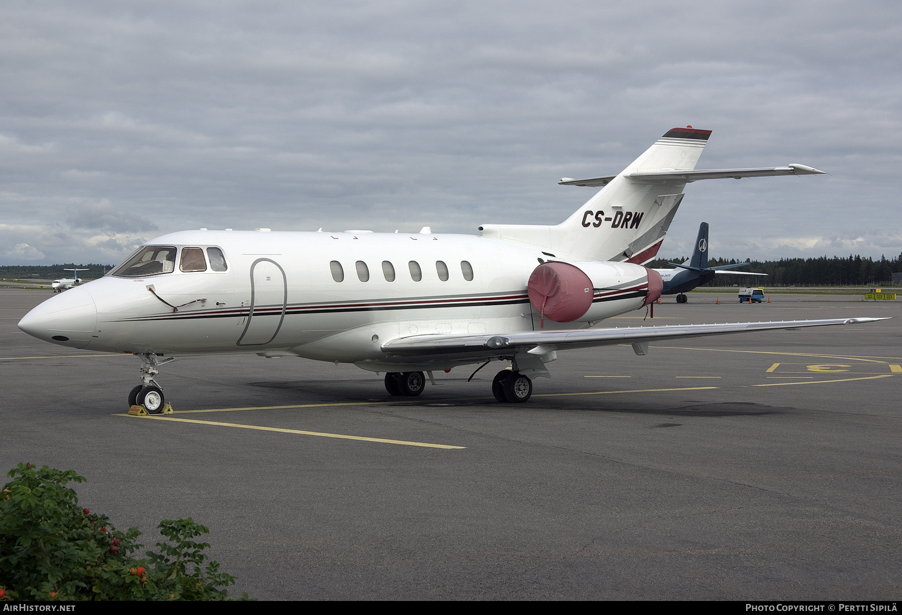 Aircraft Photo of CS-DRW | Raytheon Hawker 800XPi | AirHistory.net #515945