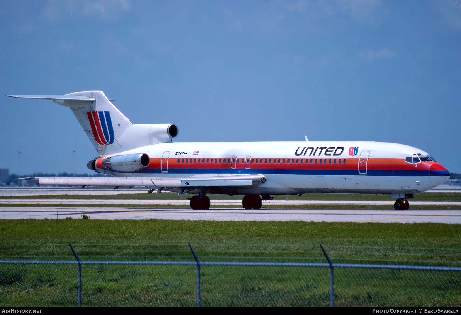 Aircraft Photo of N7461U | Boeing 727-222/Adv | United Airlines | AirHistory.net #515969