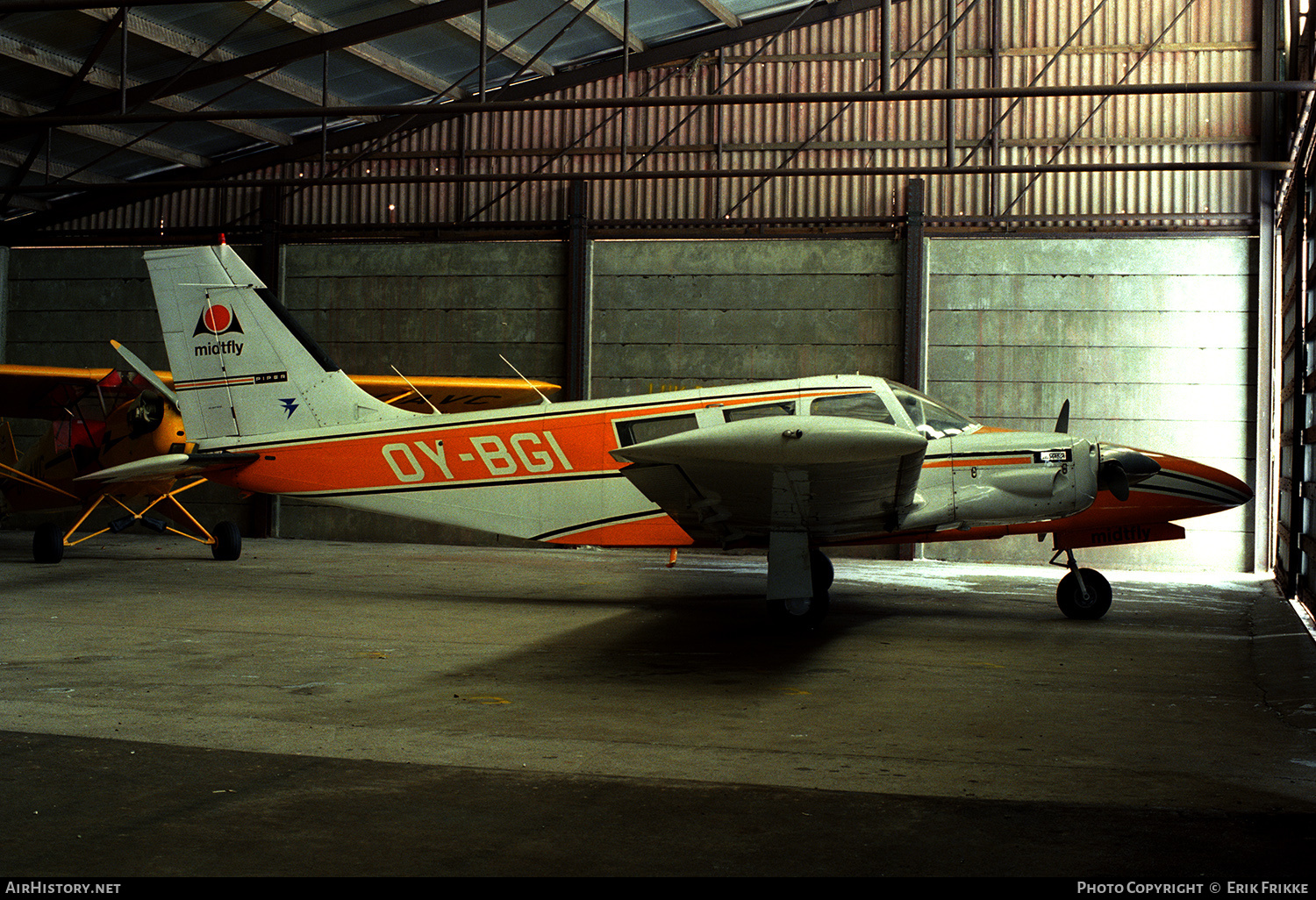 Aircraft Photo of OY-BGI | Piper PA-34-200 Seneca | Midtfly | AirHistory.net #516085