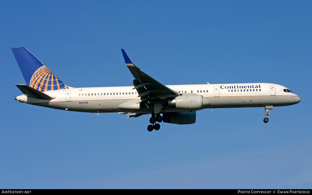 Aircraft Photo of N41140 | Boeing 757-224 | Continental Airlines | AirHistory.net #516180