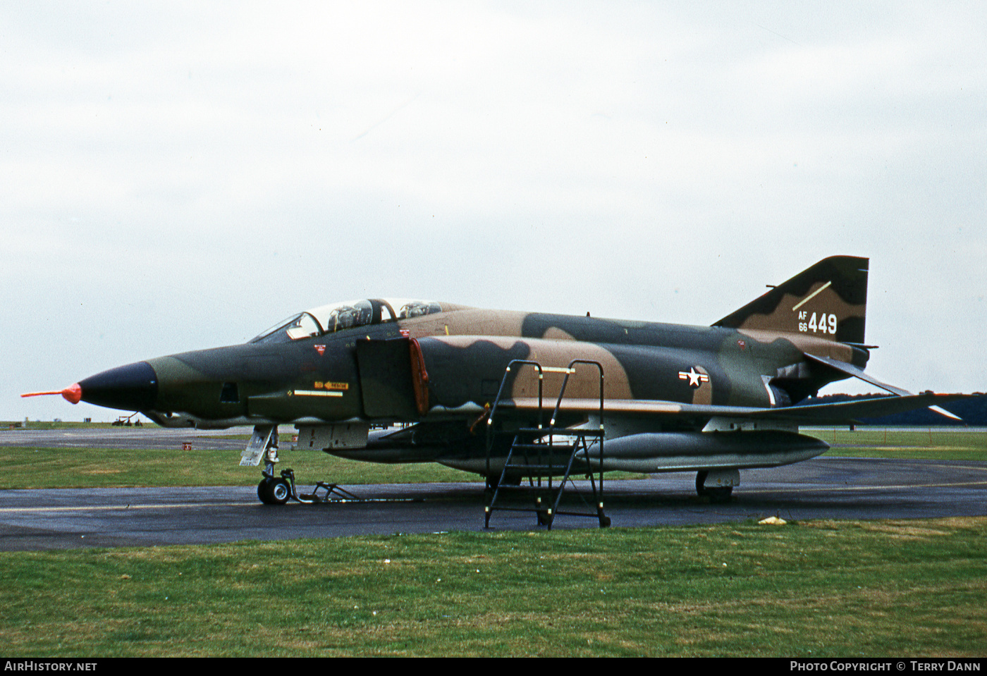 Aircraft Photo of 66-0449 / AF66-449 | McDonnell Douglas RF-4C Phantom II | USA - Air Force | AirHistory.net #516249