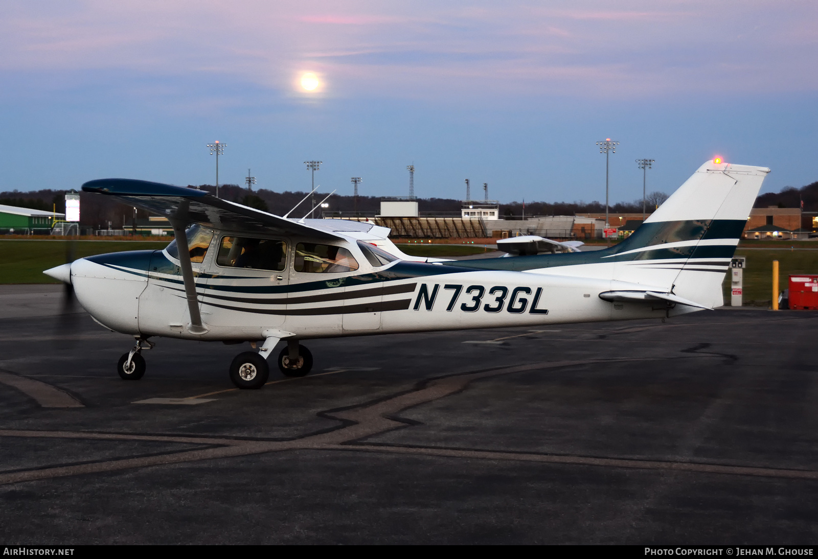 Aircraft Photo of N733GL | Cessna 172N Skyhawk | AirHistory.net #516605