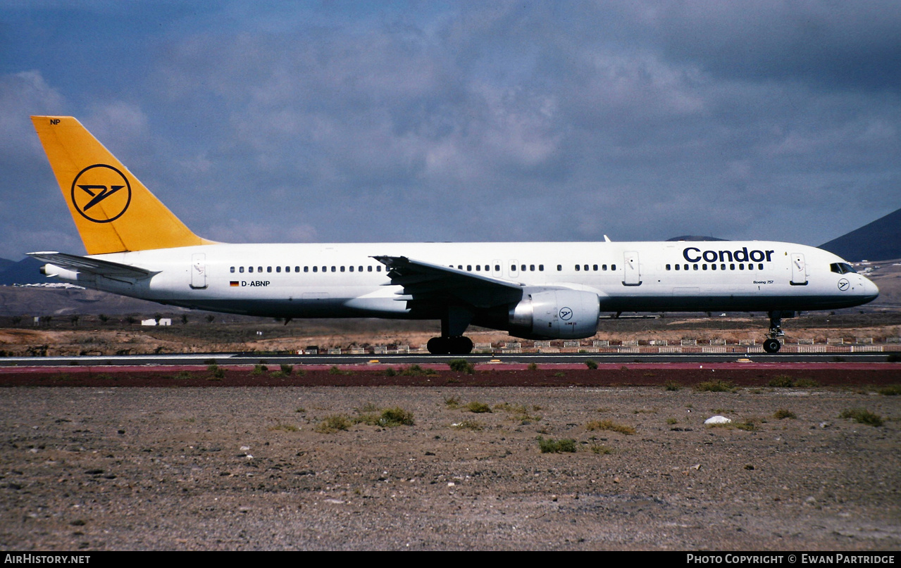Aircraft Photo of D-ABNP | Boeing 757-230 | Condor Flugdienst | AirHistory.net #516632