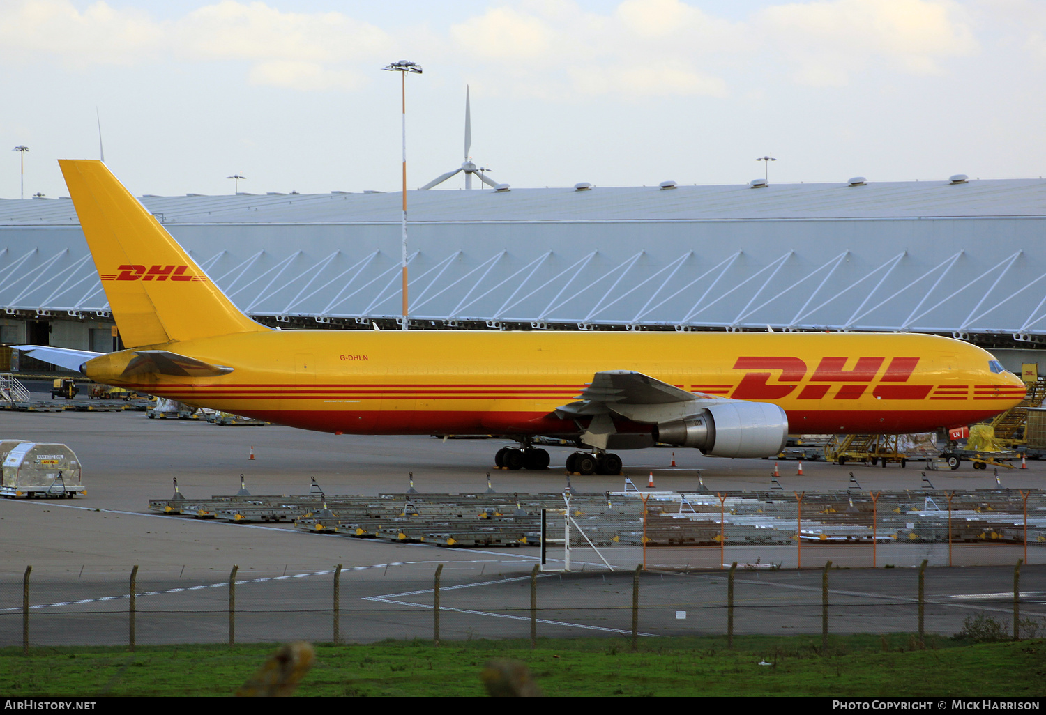 Aircraft Photo of G-DHLN | Boeing 767-3Q8/ER(BDSF) | DHL International | AirHistory.net #516686