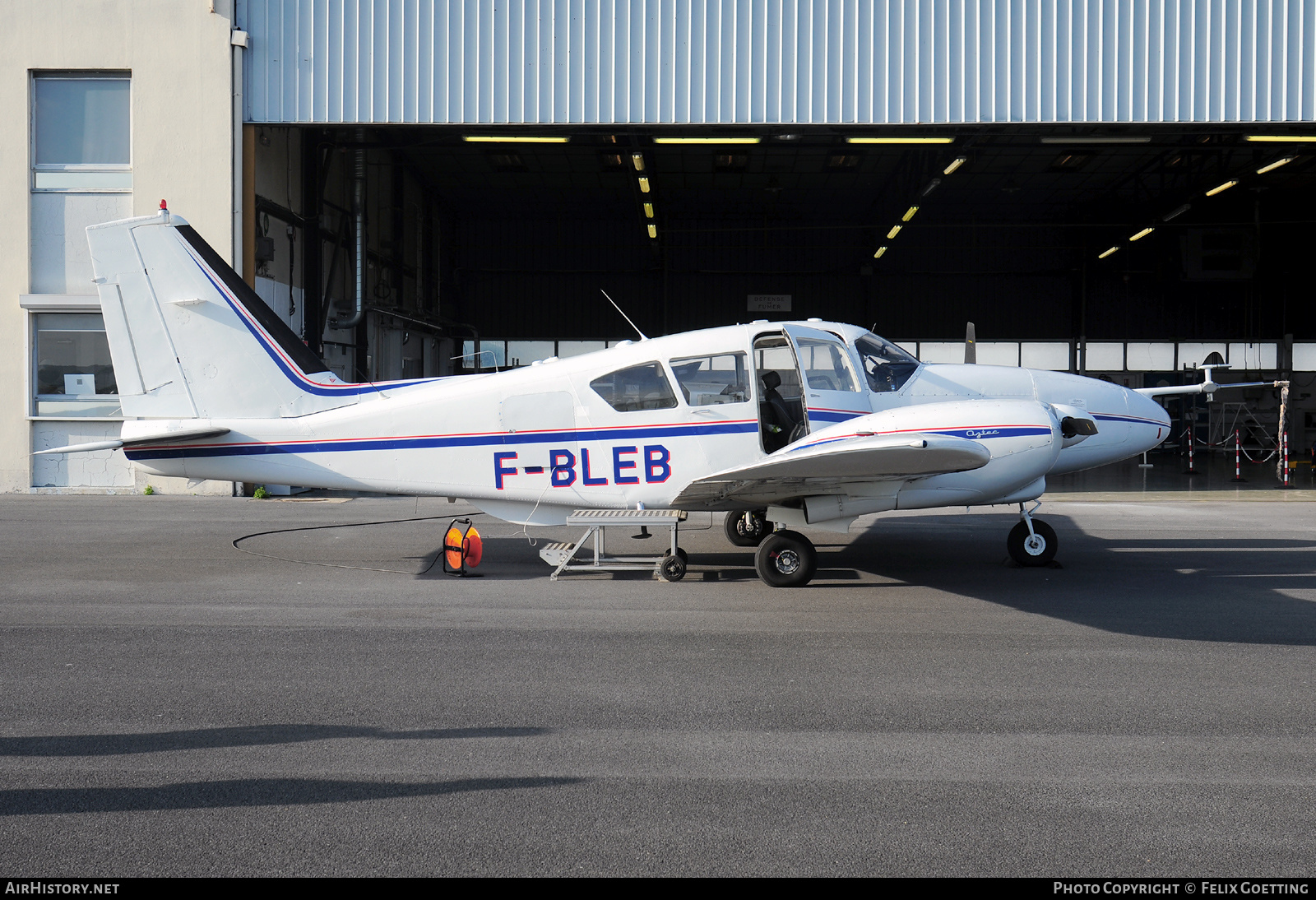 Aircraft Photo of F-BLEB | Piper PA-23-250 Aztec B | AirHistory.net #516877