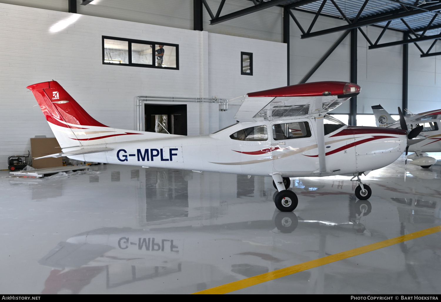 Aircraft Photo of G-MPLF | Cessna 182T Skylane | AirHistory.net #516878
