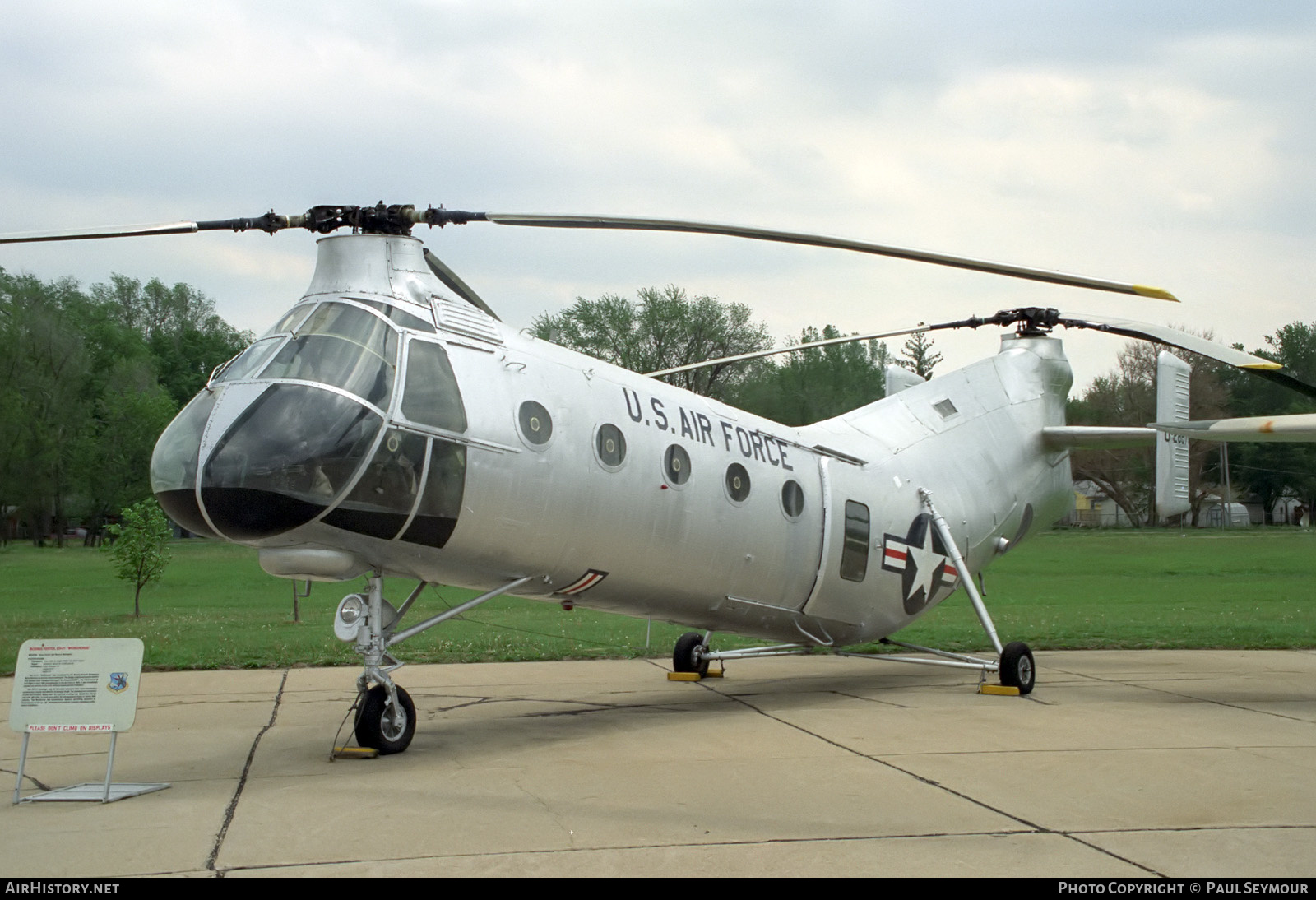 Aircraft Photo of 52-8676 / 0-28676 | Piasecki CH-21B Workhorse | USA - Air Force | AirHistory.net #516939