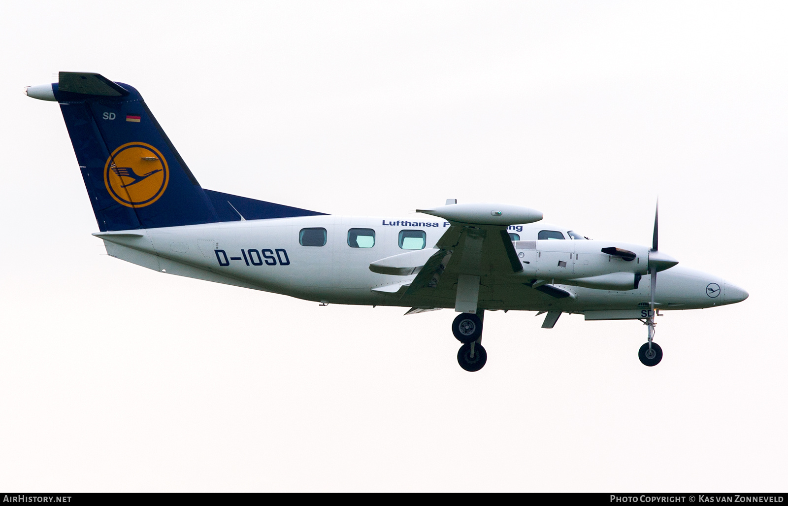 Aircraft Photo of D-IOSD | Piper PA-42-720 Cheyenne IIIA | Lufthansa Flight Training | AirHistory.net #516942