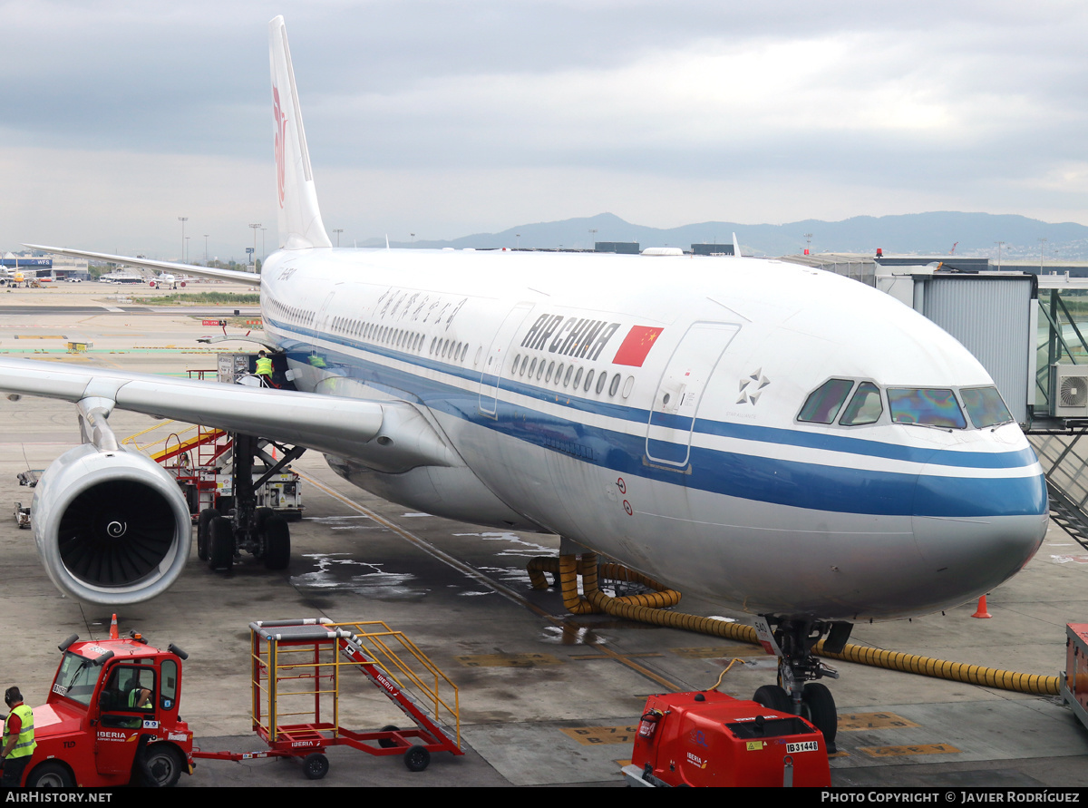 Aircraft Photo of B-6540 | Airbus A330-243 | Air China | AirHistory.net #517057