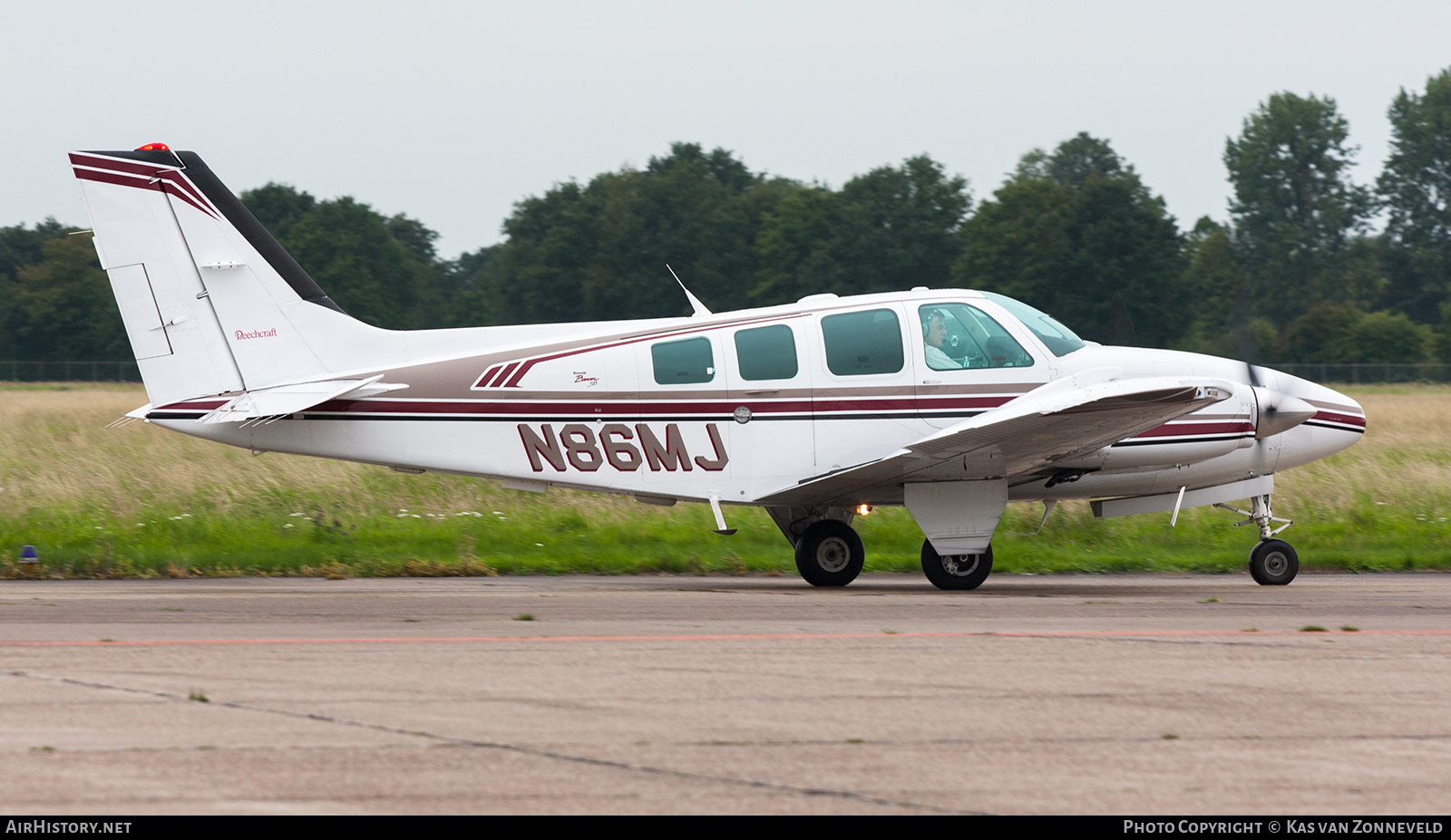 Aircraft Photo of N86MJ | Raytheon 58 Baron | AirHistory.net #517167