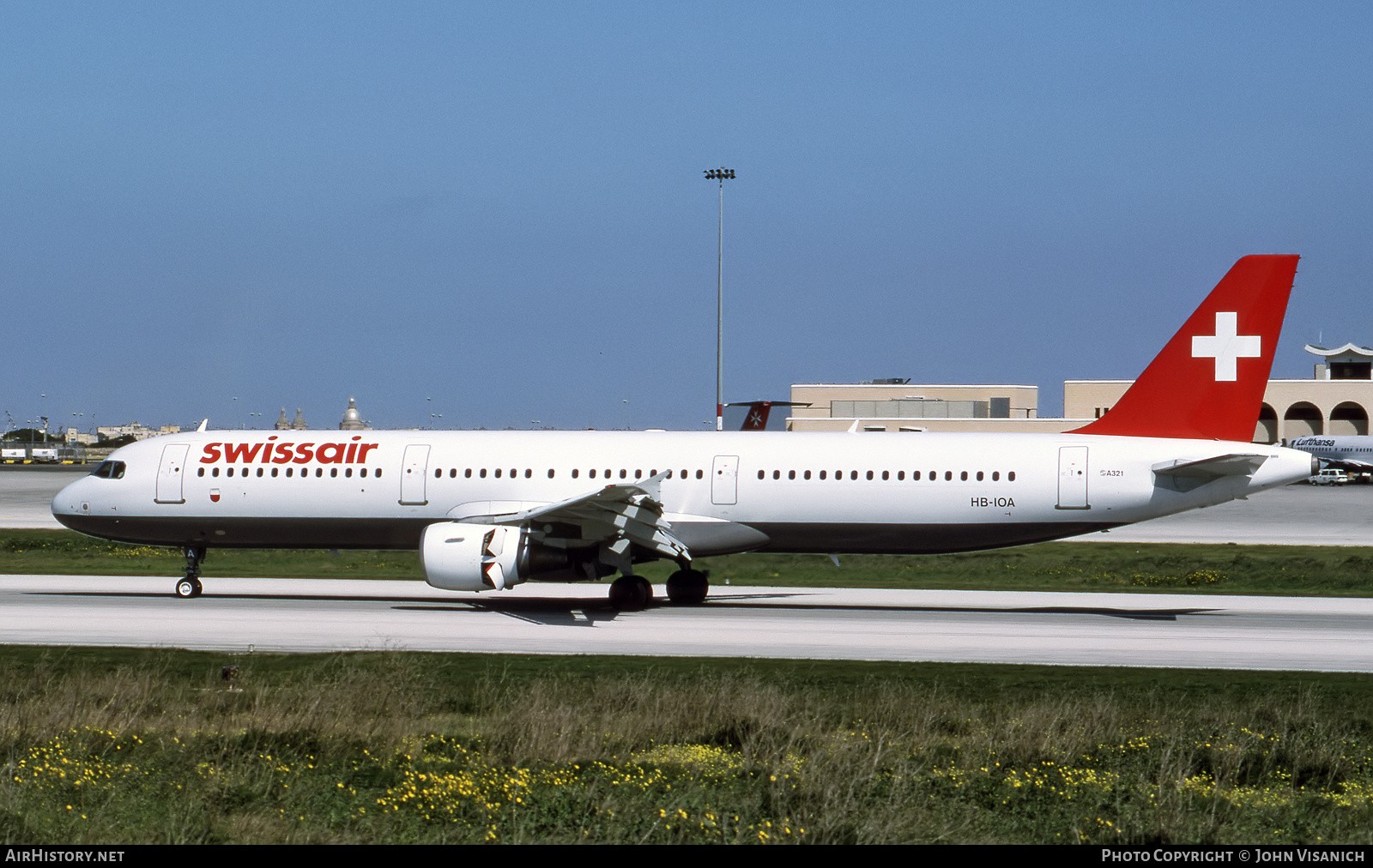 Aircraft Photo of HB-IOA | Airbus A321-111 | Swissair | AirHistory.net #517173