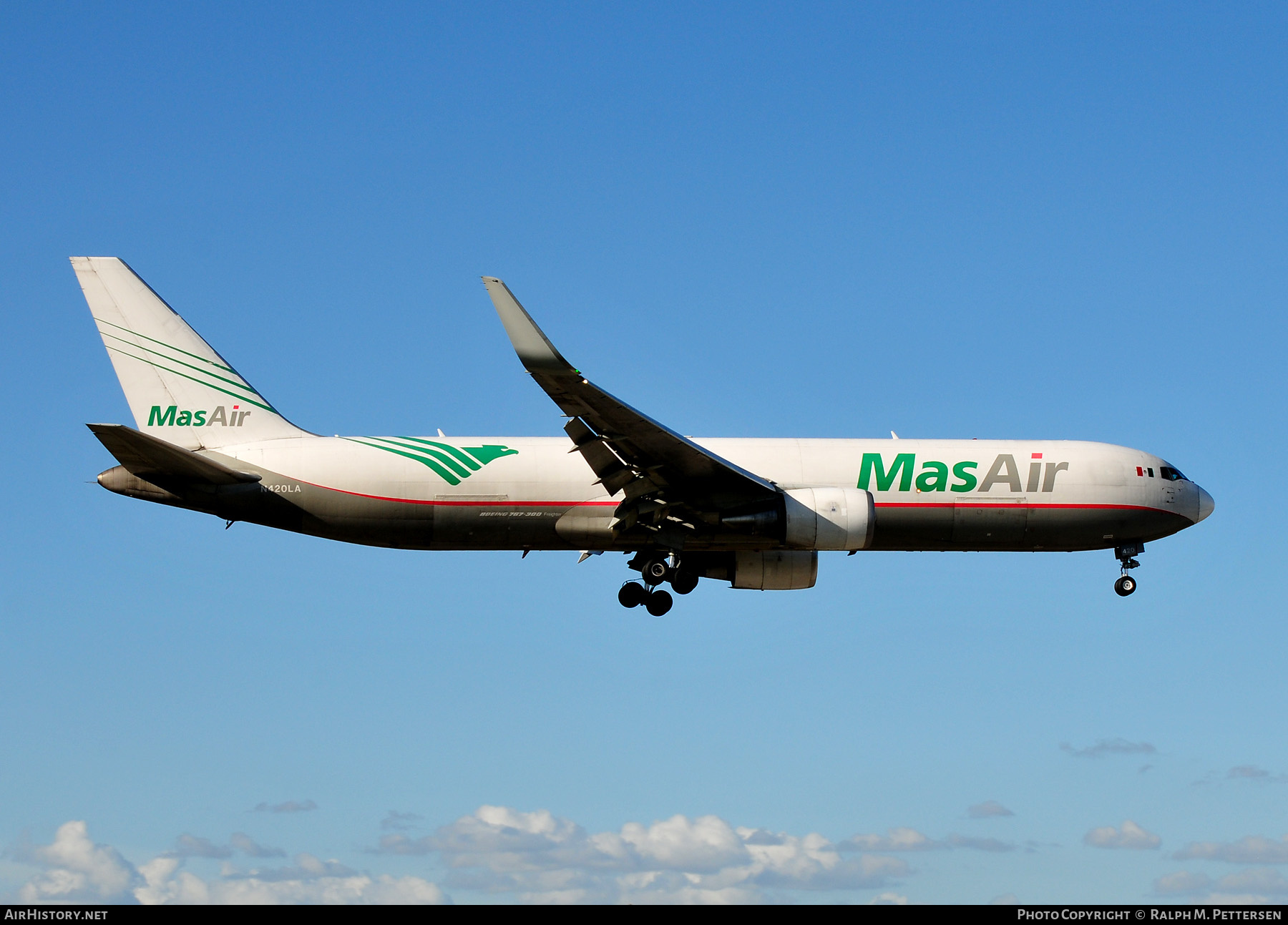 Aircraft Photo of N420LA | Boeing 767-316F/ER | MasAir | AirHistory.net #517384