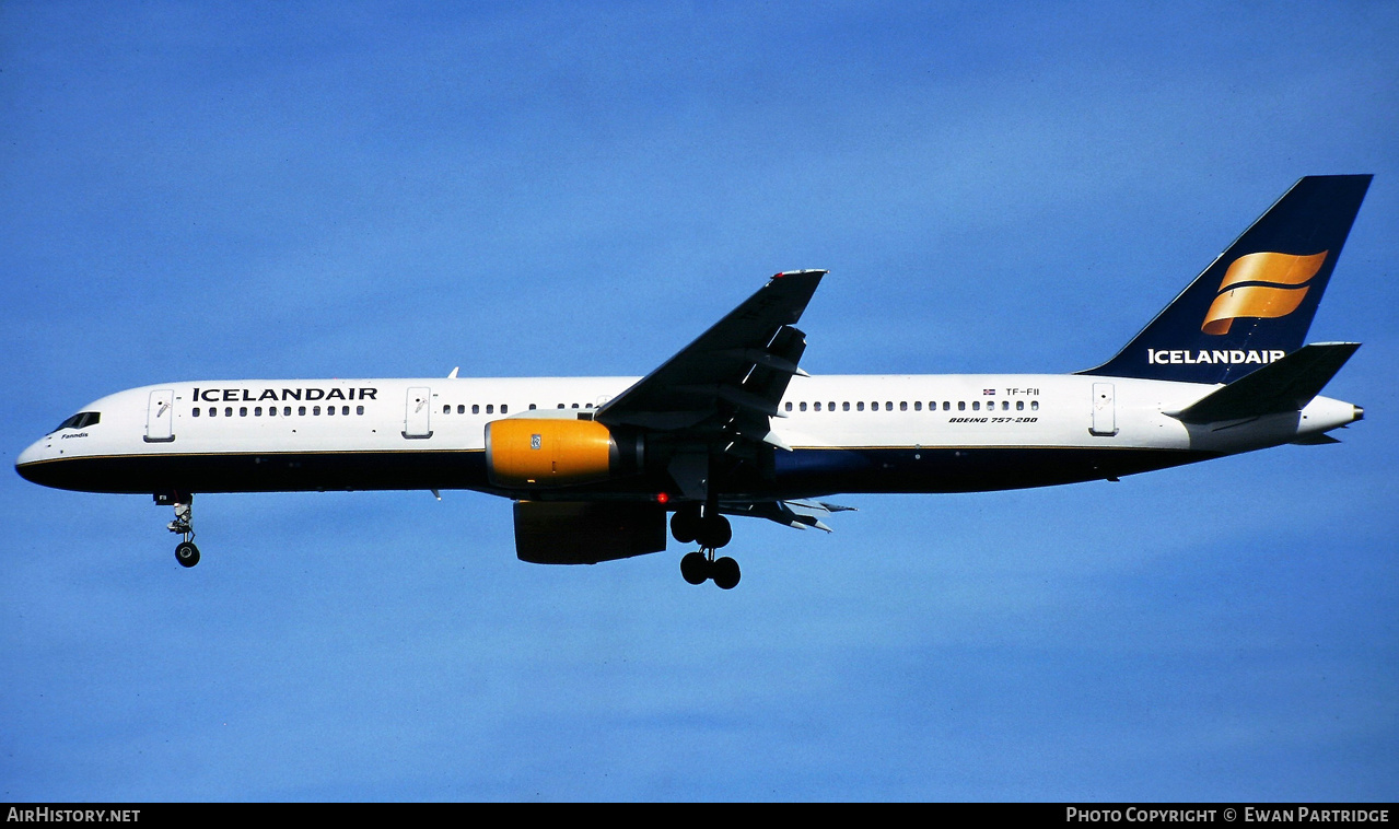 Aircraft Photo of TF-FII | Boeing 757-208 | Icelandair | AirHistory.net #517441