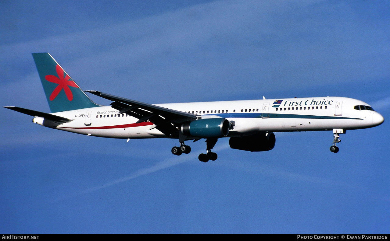 Aircraft Photo of G-CPEV | Boeing 757-236 | Air 2000 | AirHistory.net #517453