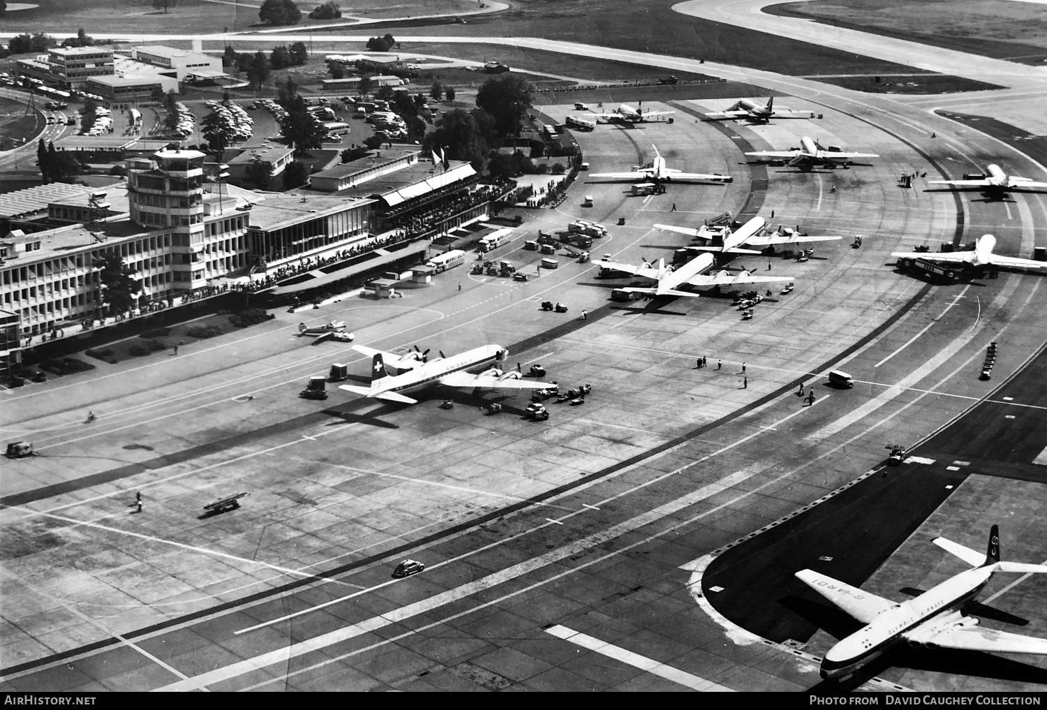 Airport photo of Zürich (LSZH / ZRH) in Switzerland | AirHistory.net #517517