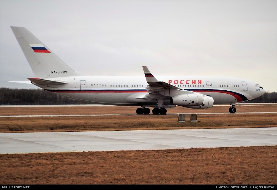 Aircraft Photo of RA-96019 | Ilyushin Il-96-300 | Rossiya - Special Flight Detachment | AirHistory.net #517532