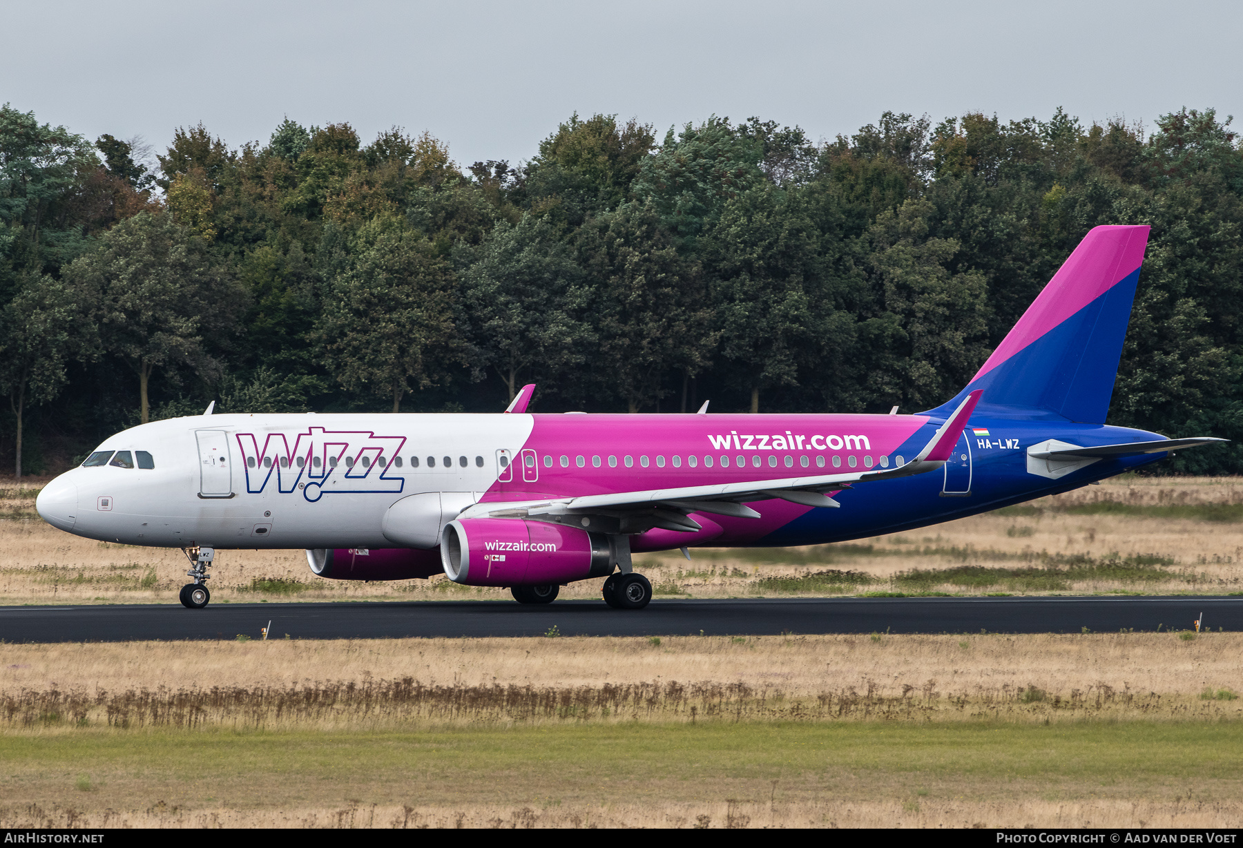 Aircraft Photo of HA-LWZ | Airbus A320-232 | Wizz Air | AirHistory.net #517575