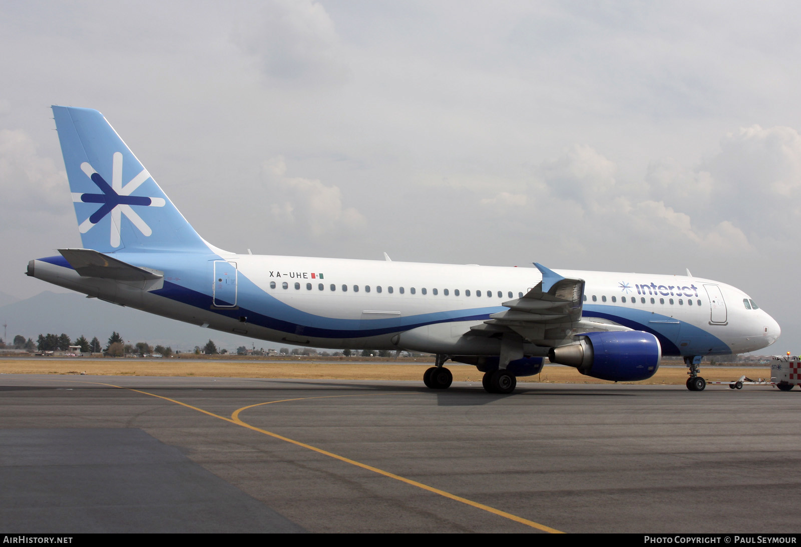 Aircraft Photo of XA-UHE | Airbus A320-214 | Interjet | AirHistory.net #517643