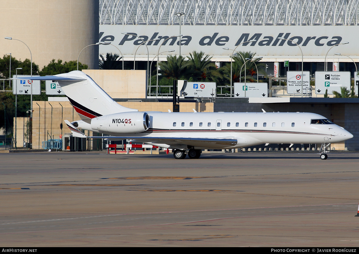 Aircraft Photo of N104QS | Bombardier Global 5000 (BD-700-1A11) | AirHistory.net #517673