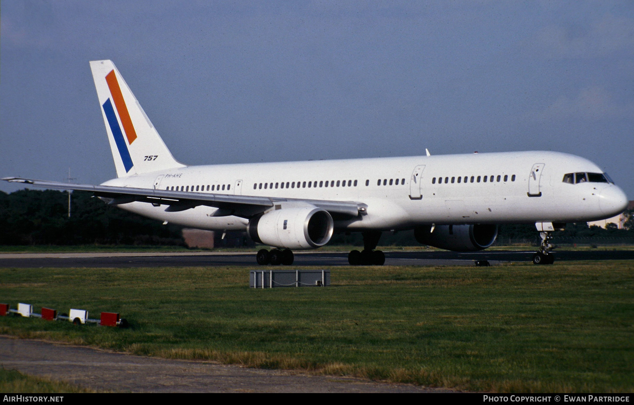 Aircraft Photo of PH-AHE | Boeing 757-27B | AWA | AirHistory.net #517699