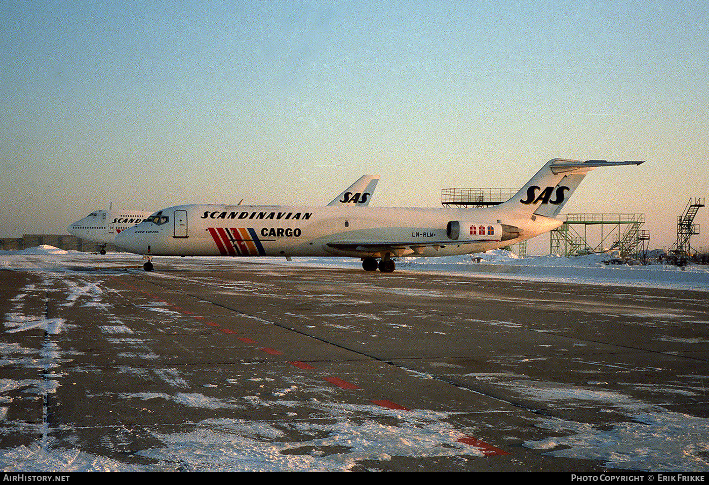 Aircraft Photo of LN-RLW | McDonnell Douglas DC-9-33F | Scandinavian Airlines - SAS Cargo | AirHistory.net #517792
