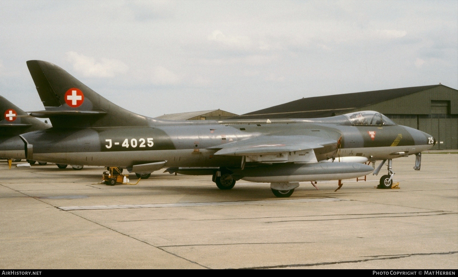 Aircraft Photo of J-4025 | Hawker Hunter F58 | Switzerland - Air Force | AirHistory.net #517920