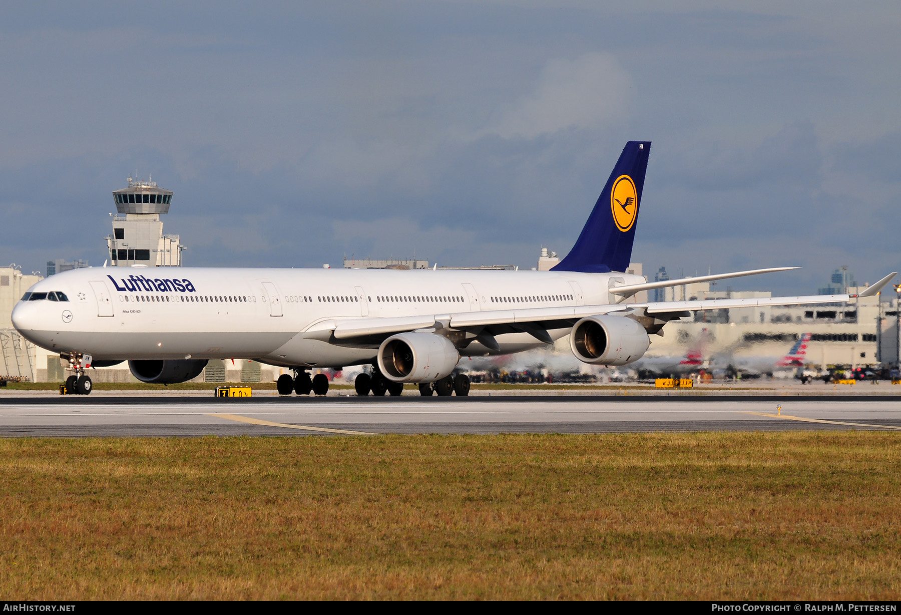 Aircraft Photo of D-AIHW | Airbus A340-642 | Lufthansa | AirHistory.net #517984