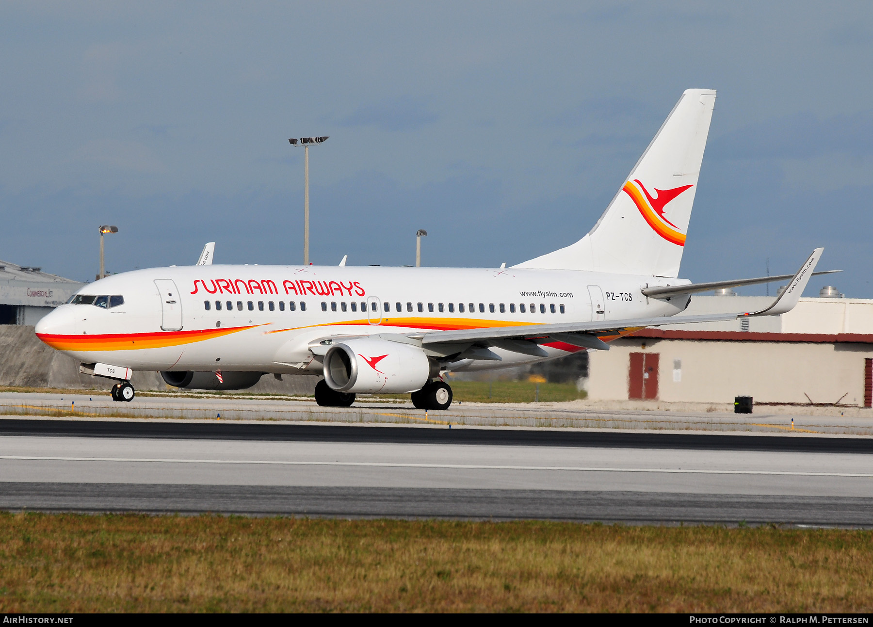 Aircraft Photo of PZ-TCS | Boeing 737-79L | Surinam Airways | AirHistory.net #517998