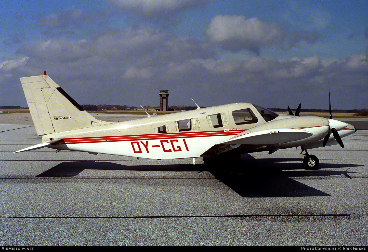 Aircraft Photo of OY-CGI | Piper PA-34-220T Seneca III | AirHistory.net #518036