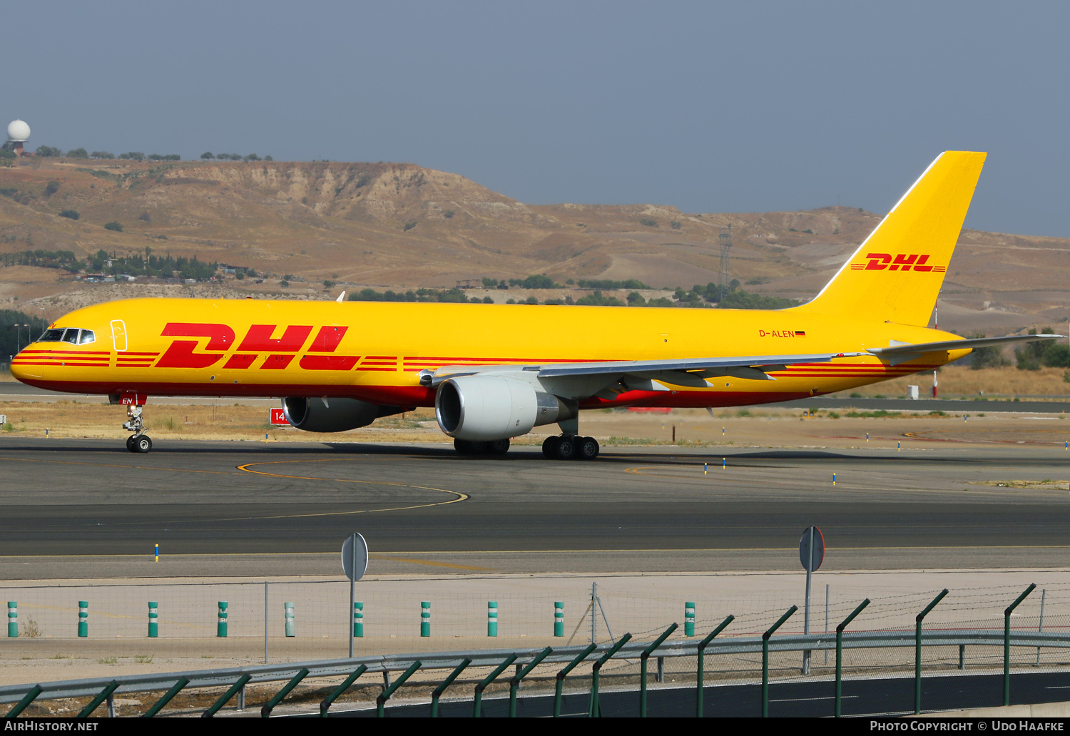 Aircraft Photo of D-ALEN | Boeing 757-2Q8(PCF) | DHL International | AirHistory.net #518059