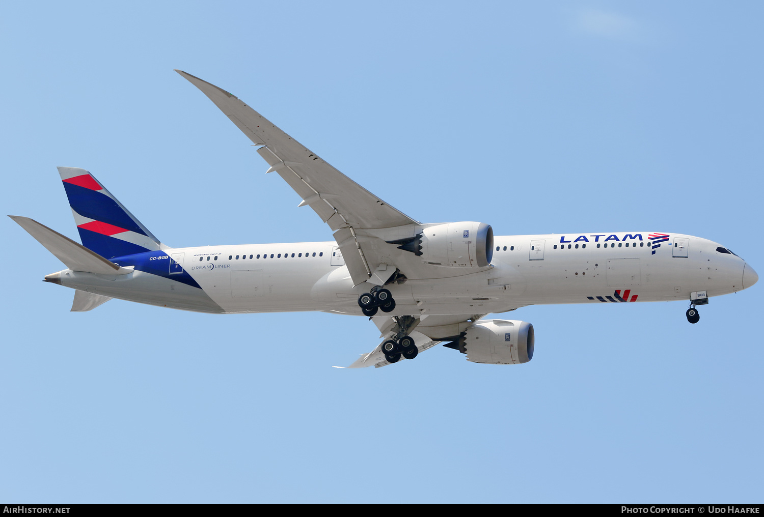 Aircraft Photo of CC-BGB | Boeing 787-9 Dreamliner | LATAM Airlines | AirHistory.net #518114