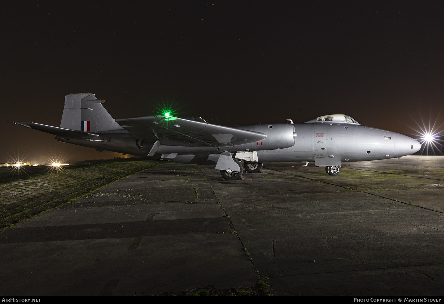 Aircraft Photo of G-OMHD / XH134 | English Electric Canberra PR9 | UK - Air Force | AirHistory.net #518165