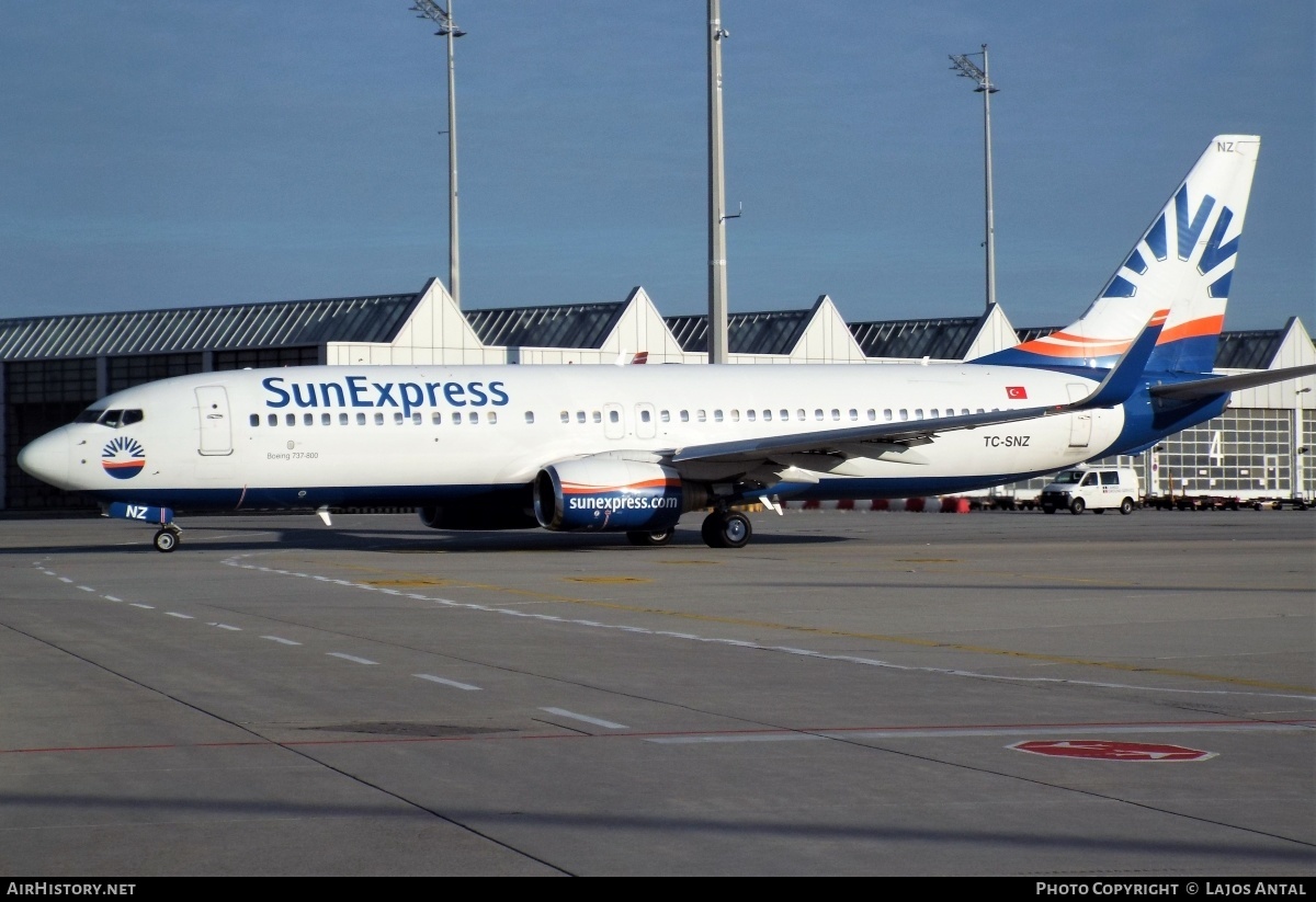 Aircraft Photo of TC-SNZ | Boeing 737-86N | SunExpress | AirHistory.net #518182