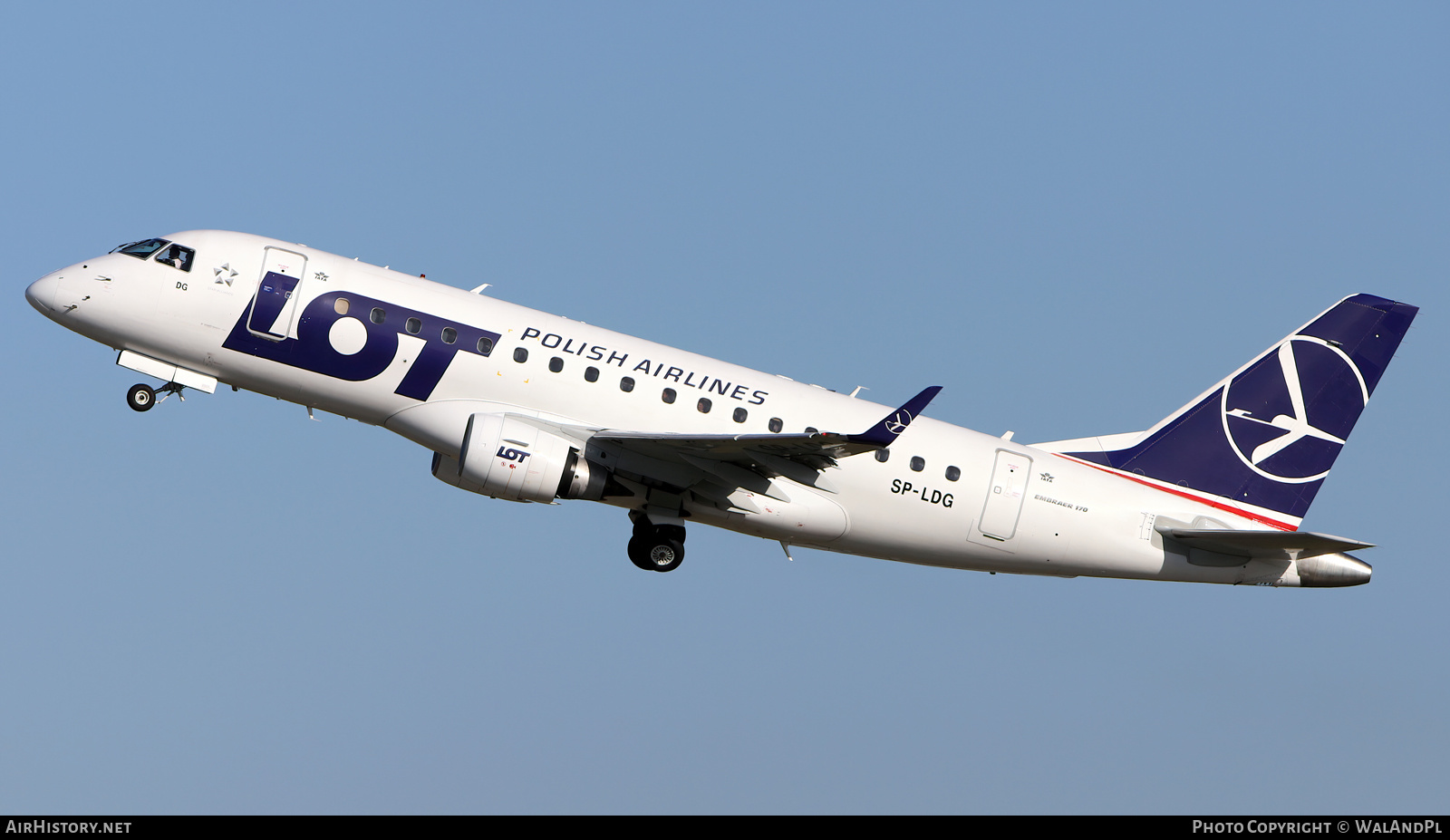 Aircraft Photo of SP-LDG | Embraer 170LR (ERJ-170-100LR) | LOT Polish Airlines - Polskie Linie Lotnicze | AirHistory.net #518205