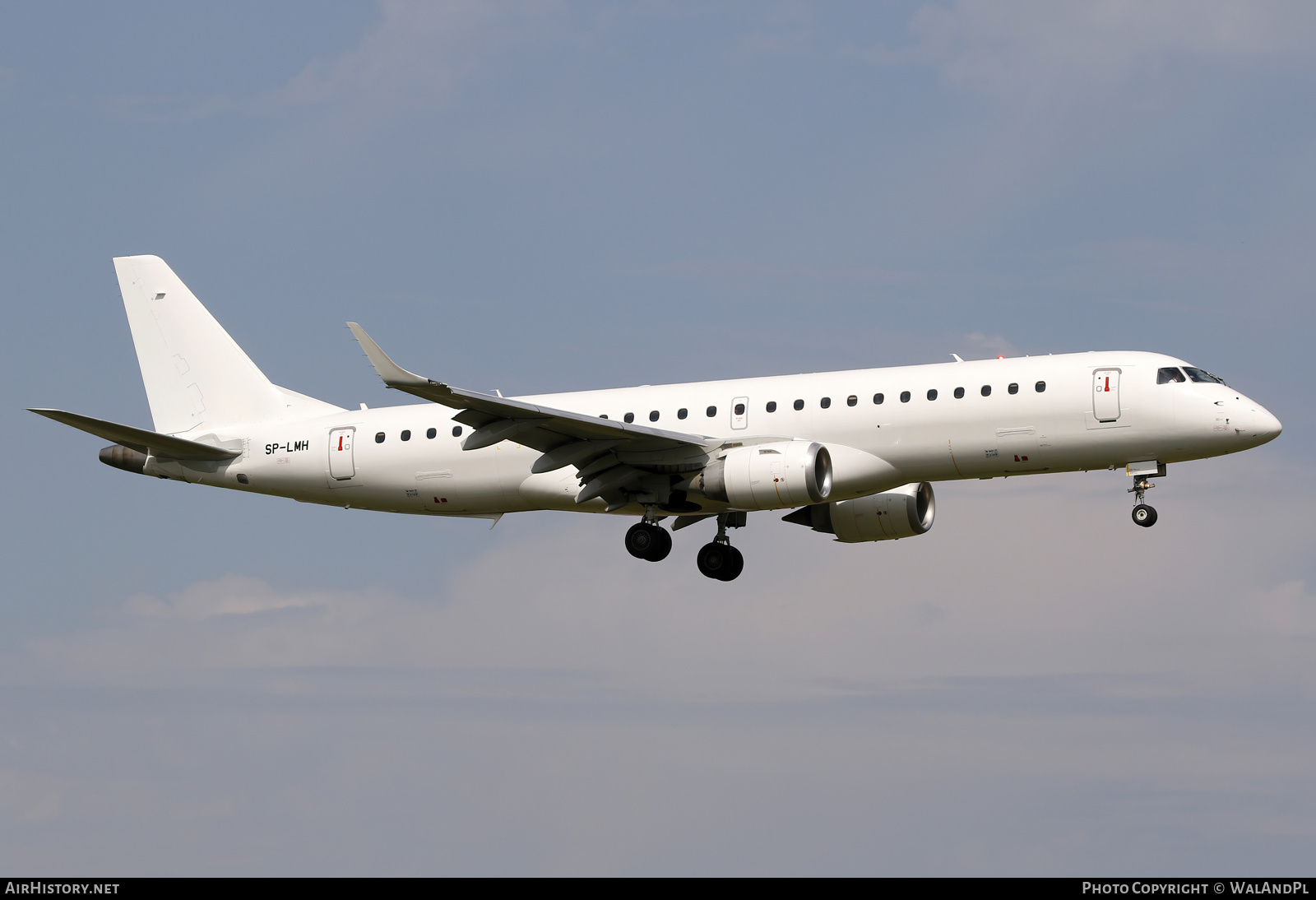 Aircraft Photo of SP-LMH | Embraer 190LR (ERJ-190-100LR) | AirHistory.net #518259