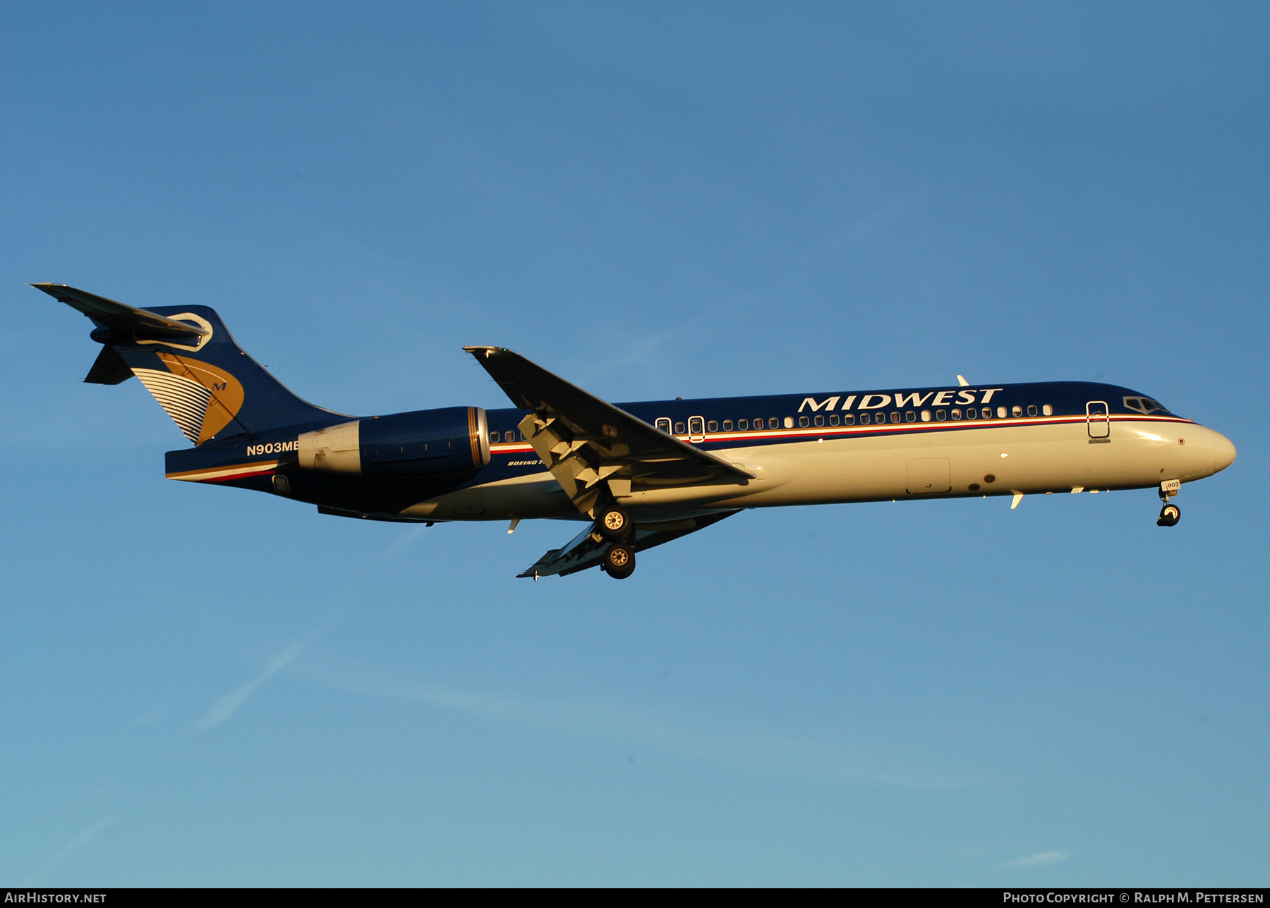 Aircraft Photo of N903ME | Boeing 717-2BL | Midwest Airlines | AirHistory.net #518324