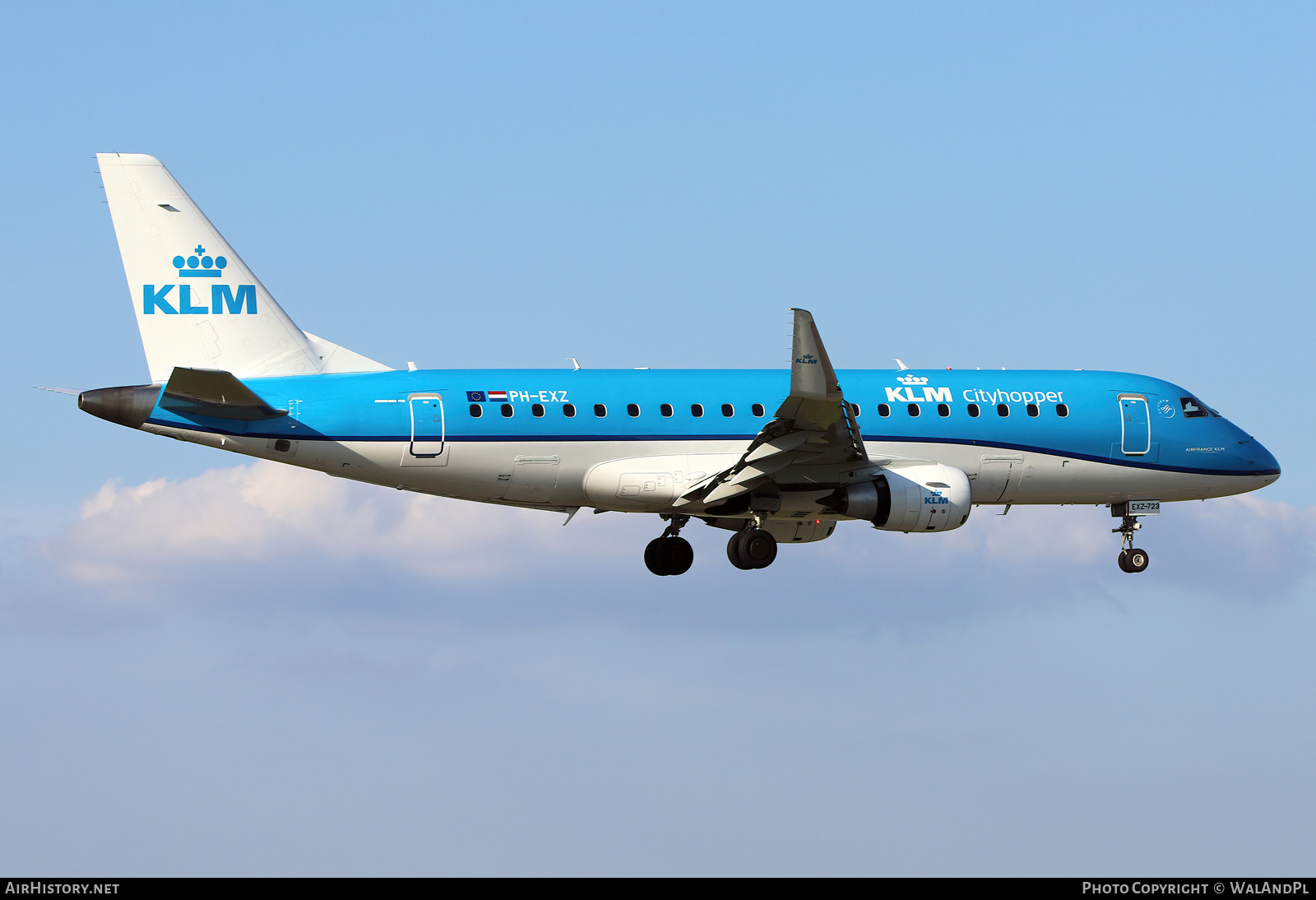 Aircraft Photo of PH-EXZ | Embraer 175STD (ERJ-170-200STD) | KLM Cityhopper | AirHistory.net #518406