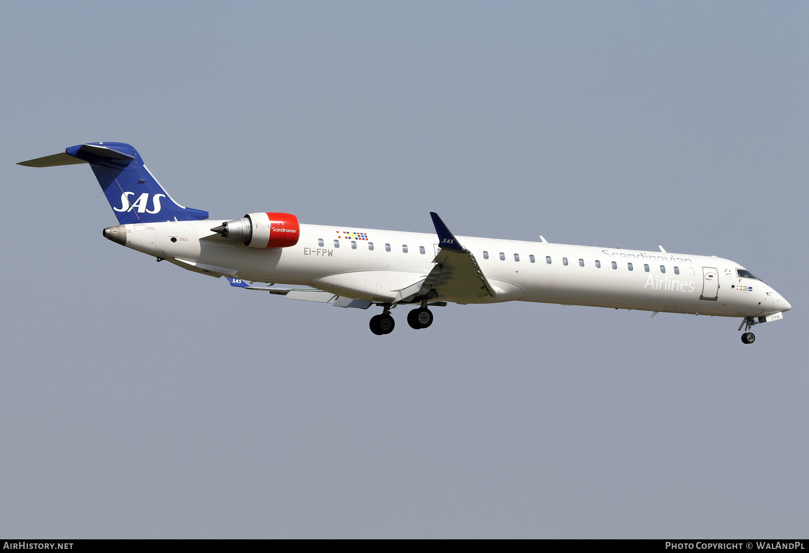 Aircraft Photo of EI-FPW | Bombardier CRJ-900LR (CL-600-2D24) | Scandinavian Airlines - SAS | AirHistory.net #518410
