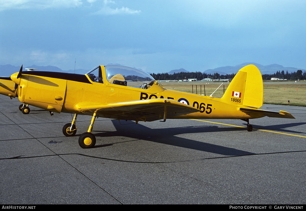 Aircraft Photo of C-FLBT / CF-LBT / 18065 | De Havilland Canada DHC-1B-2 Chipmunk | Canada - Air Force | AirHistory.net #518420