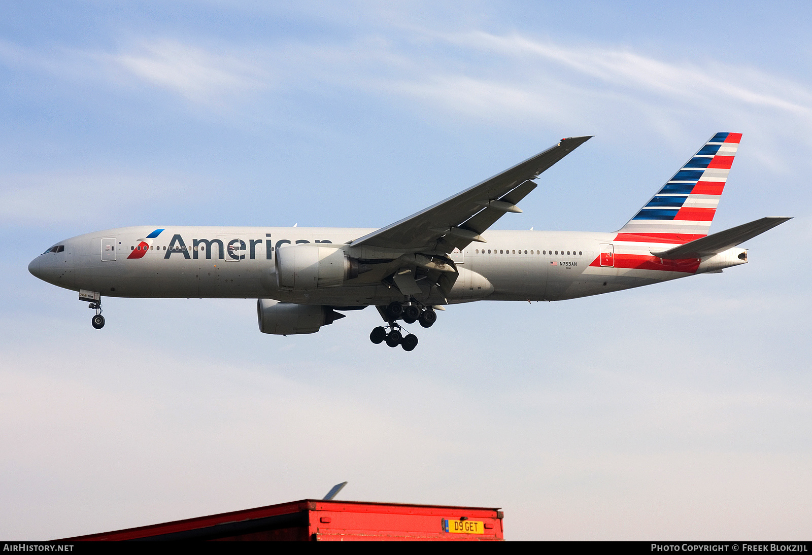 Aircraft Photo of N753AN | Boeing 777-223/ER | American Airlines | AirHistory.net #518437