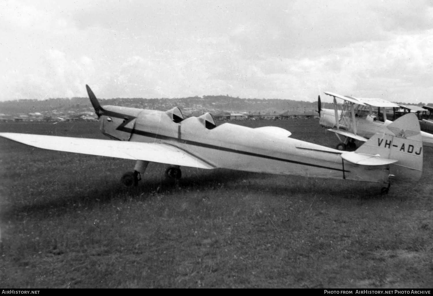 Aircraft Photo of VH-ADJ | De Havilland D.H. 94 Moth Minor | Aero Club of Broken Hill | AirHistory.net #518523