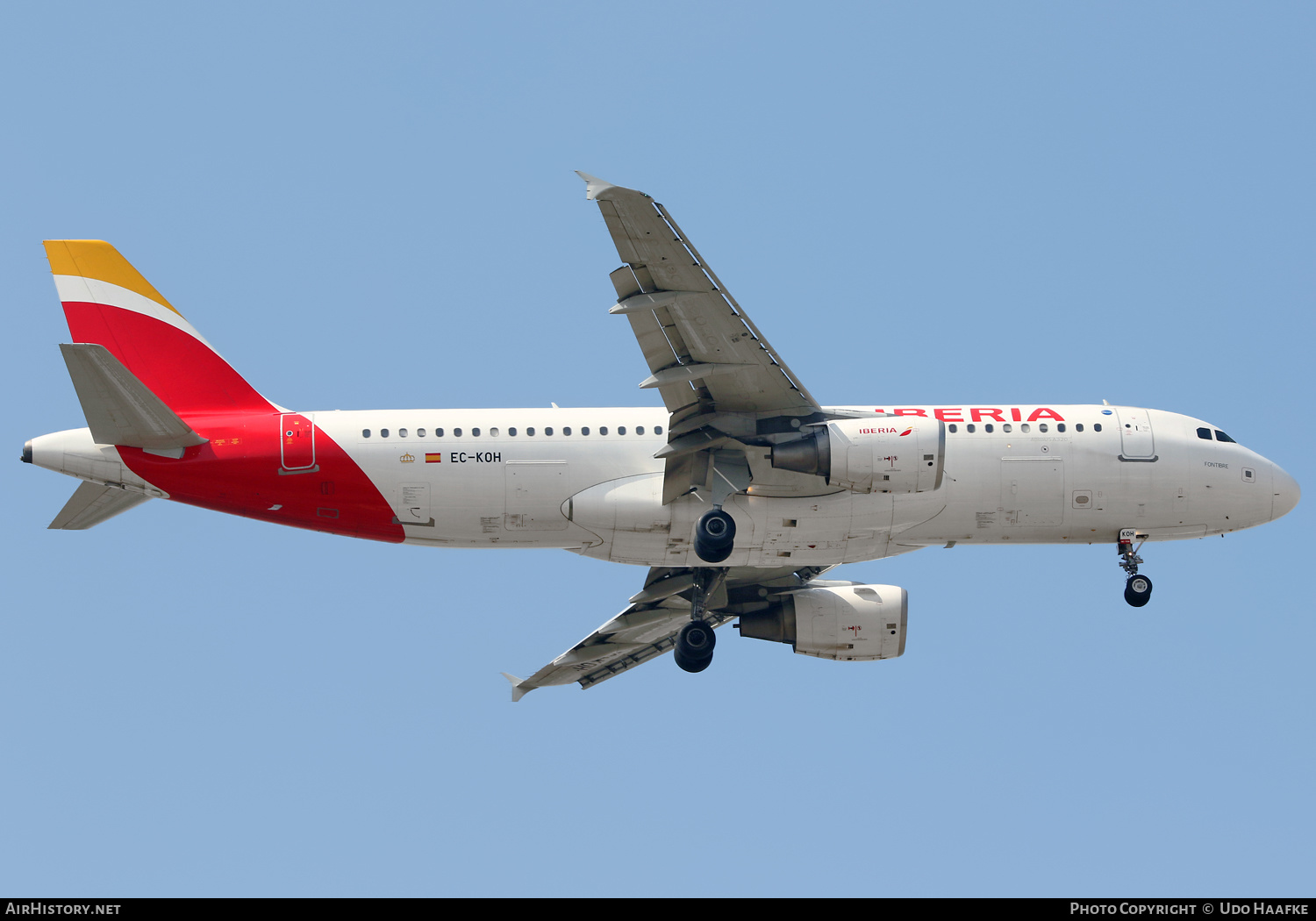 Aircraft Photo of EC-KOH | Airbus A320-214 | Iberia | AirHistory.net #518571