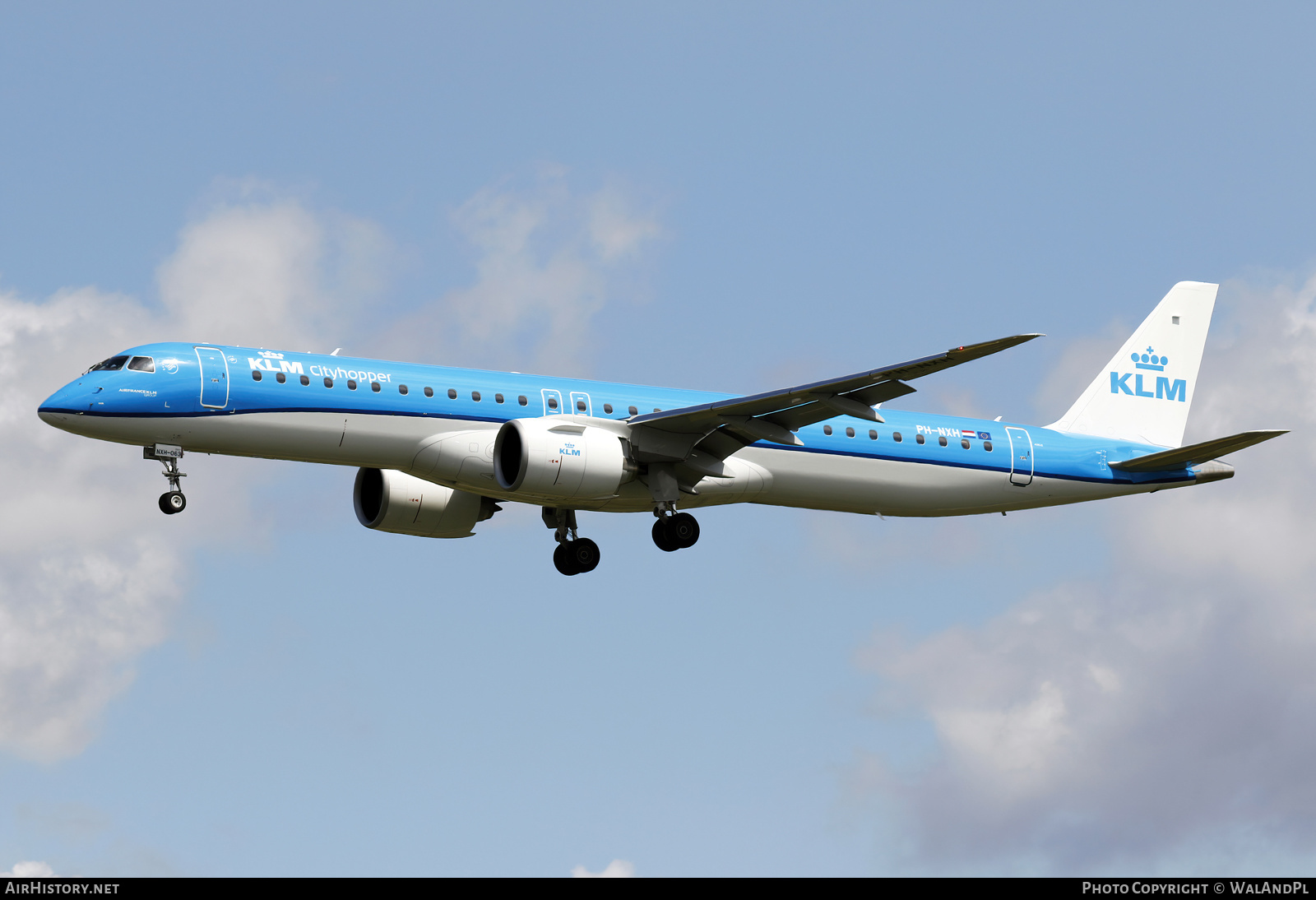 Aircraft Photo of PH-NXH | Embraer 195-E2 (ERJ-190-400) | KLM Cityhopper | AirHistory.net #518600