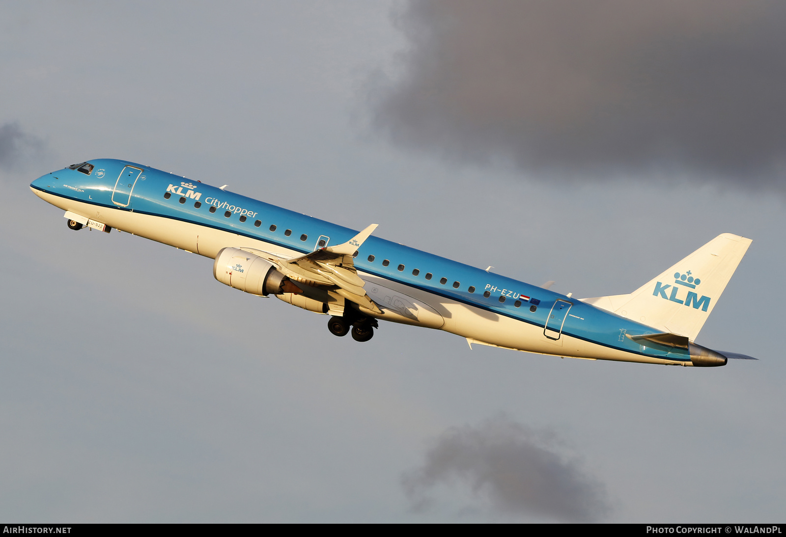 Aircraft Photo of PH-EZU | Embraer 190STD (ERJ-190-100STD) | KLM Cityhopper | AirHistory.net #518614