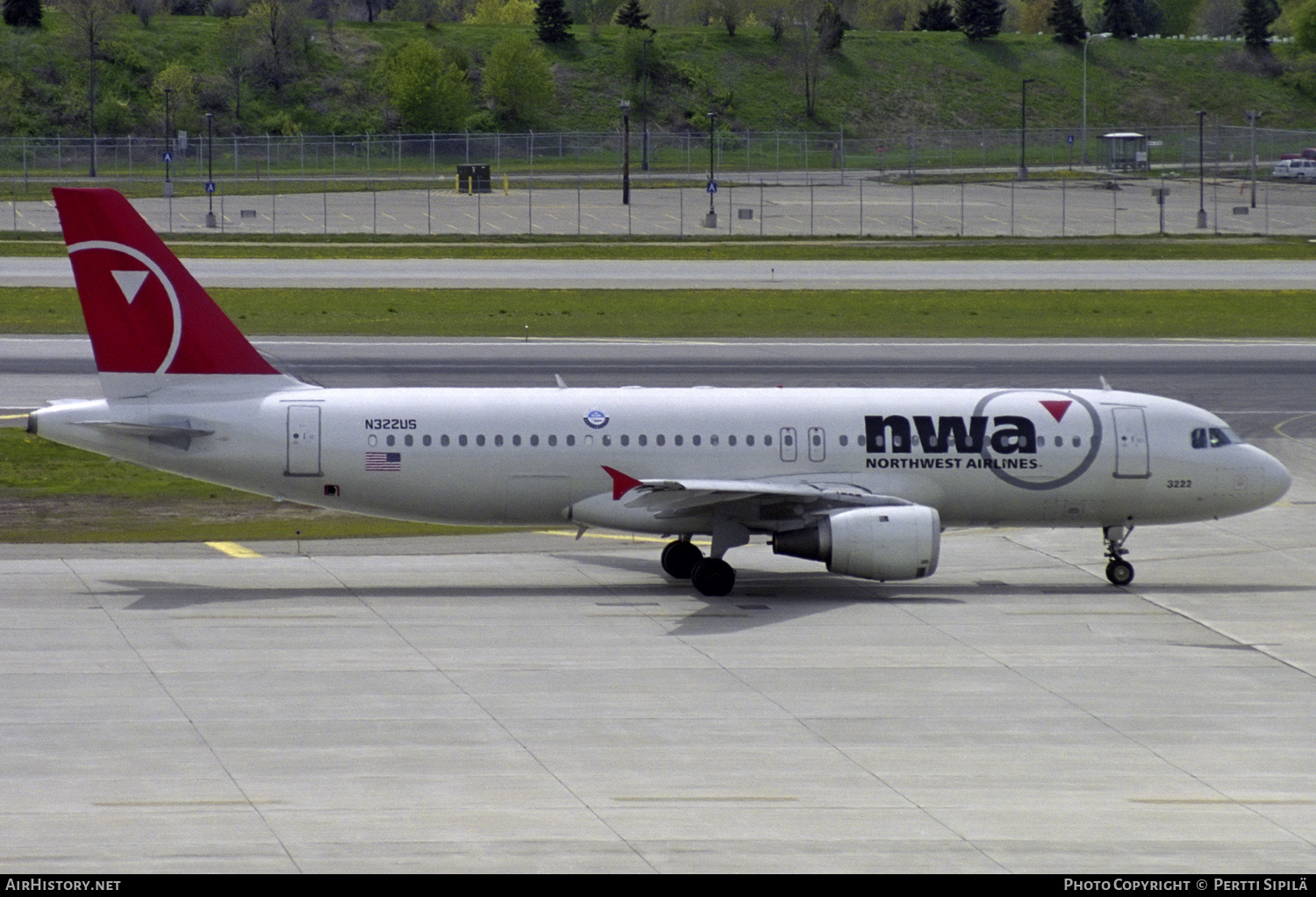 Aircraft Photo of N322US | Airbus A320-211 | Northwest Airlines | AirHistory.net #518701