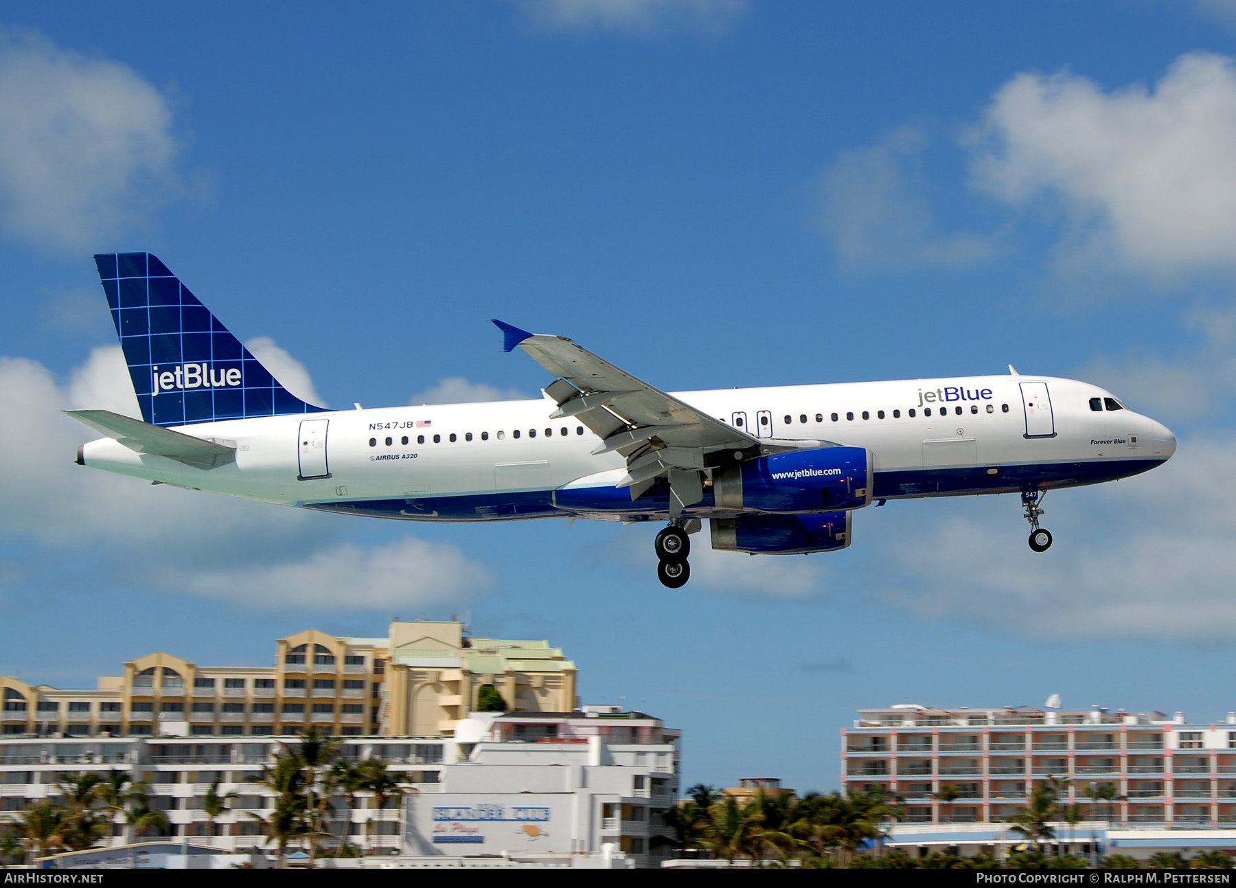 Aircraft Photo of N547JB | Airbus A320-232 | JetBlue Airways | AirHistory.net #518796