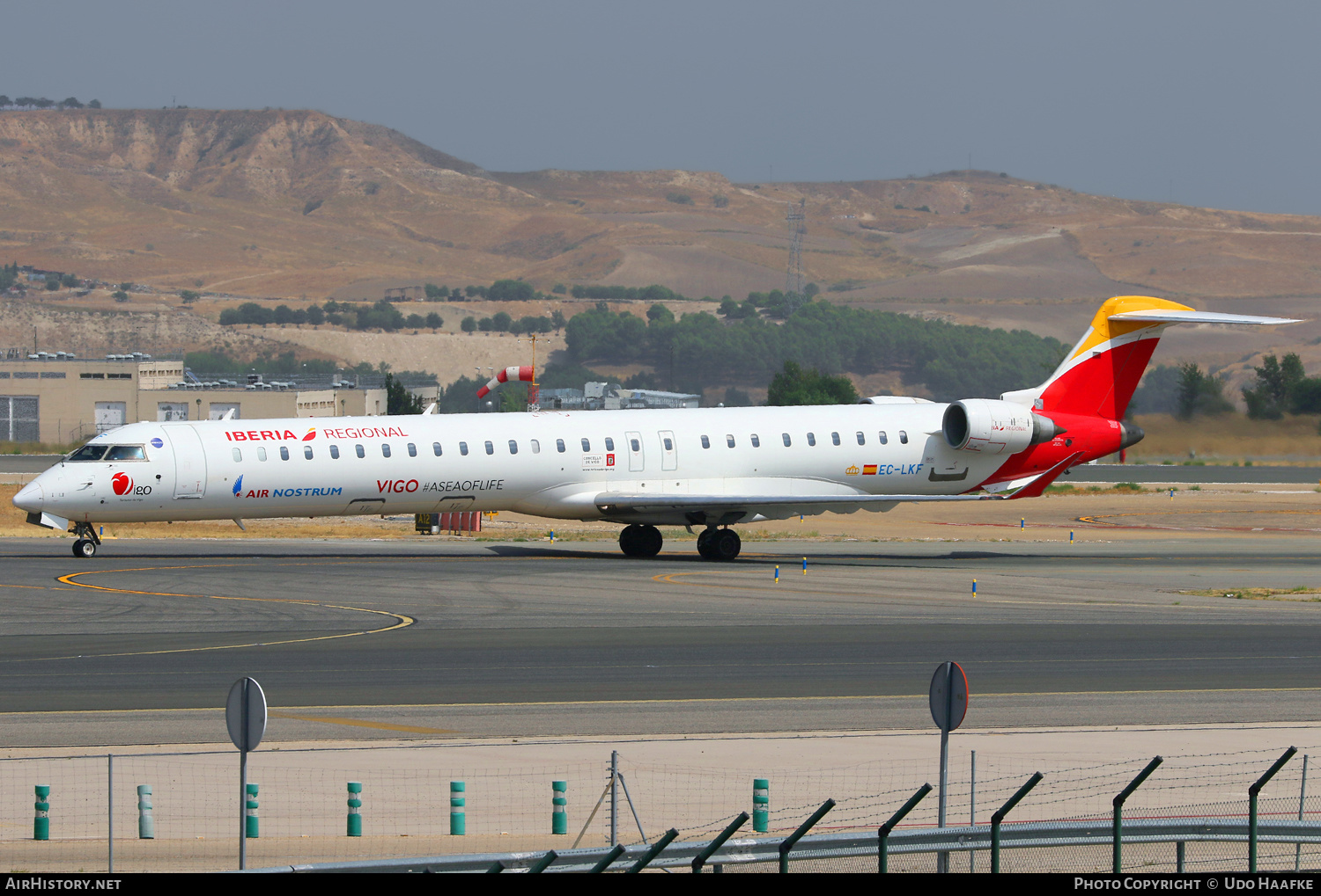 Aircraft Photo of EC-LKF | Bombardier CRJ-1000EE (CL-600-2E25) | Iberia Regional | AirHistory.net #518948