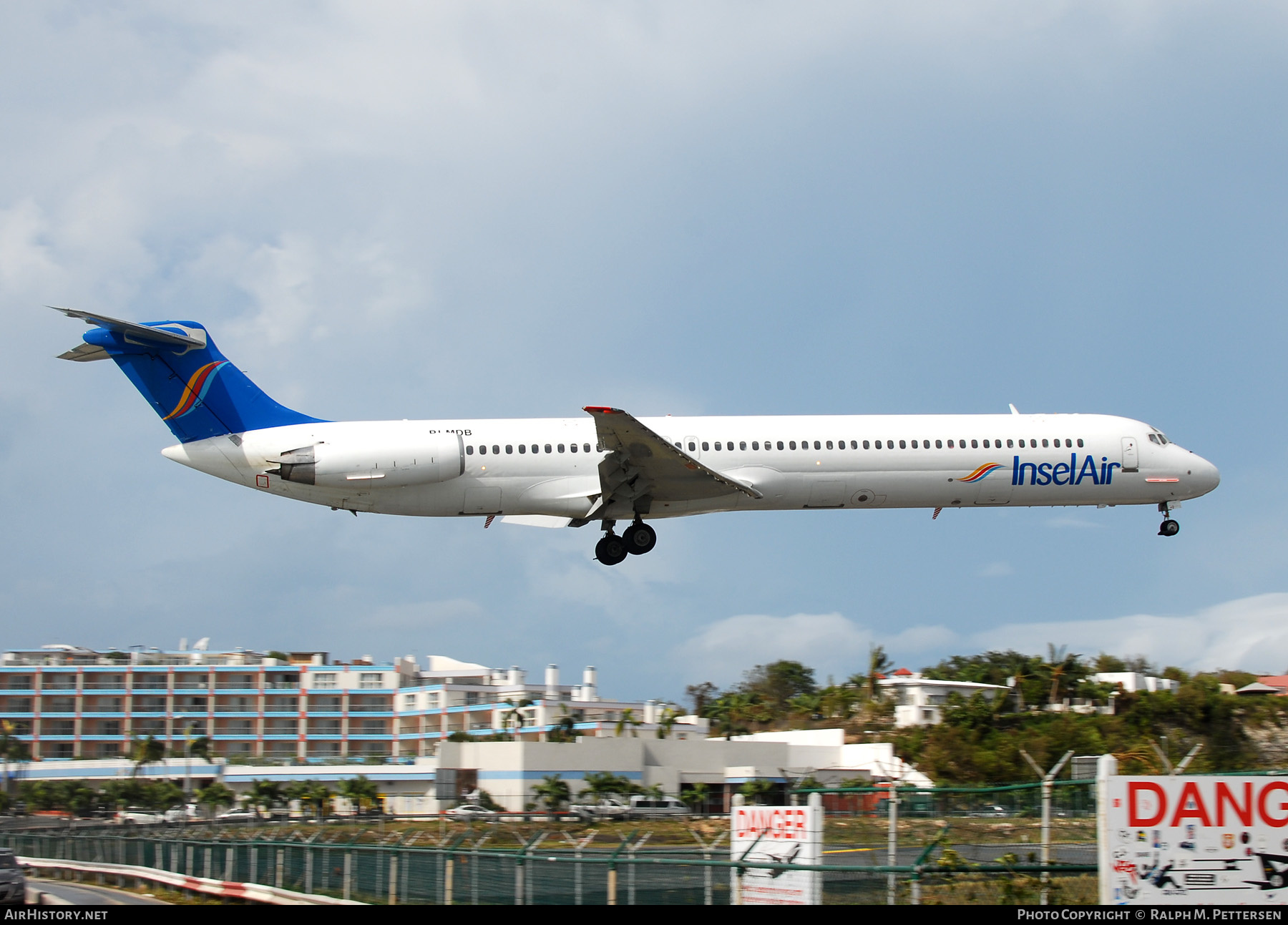 Aircraft Photo of PJ-MDB | McDonnell Douglas MD-82 (DC-9-82) | Insel Air | AirHistory.net #519016